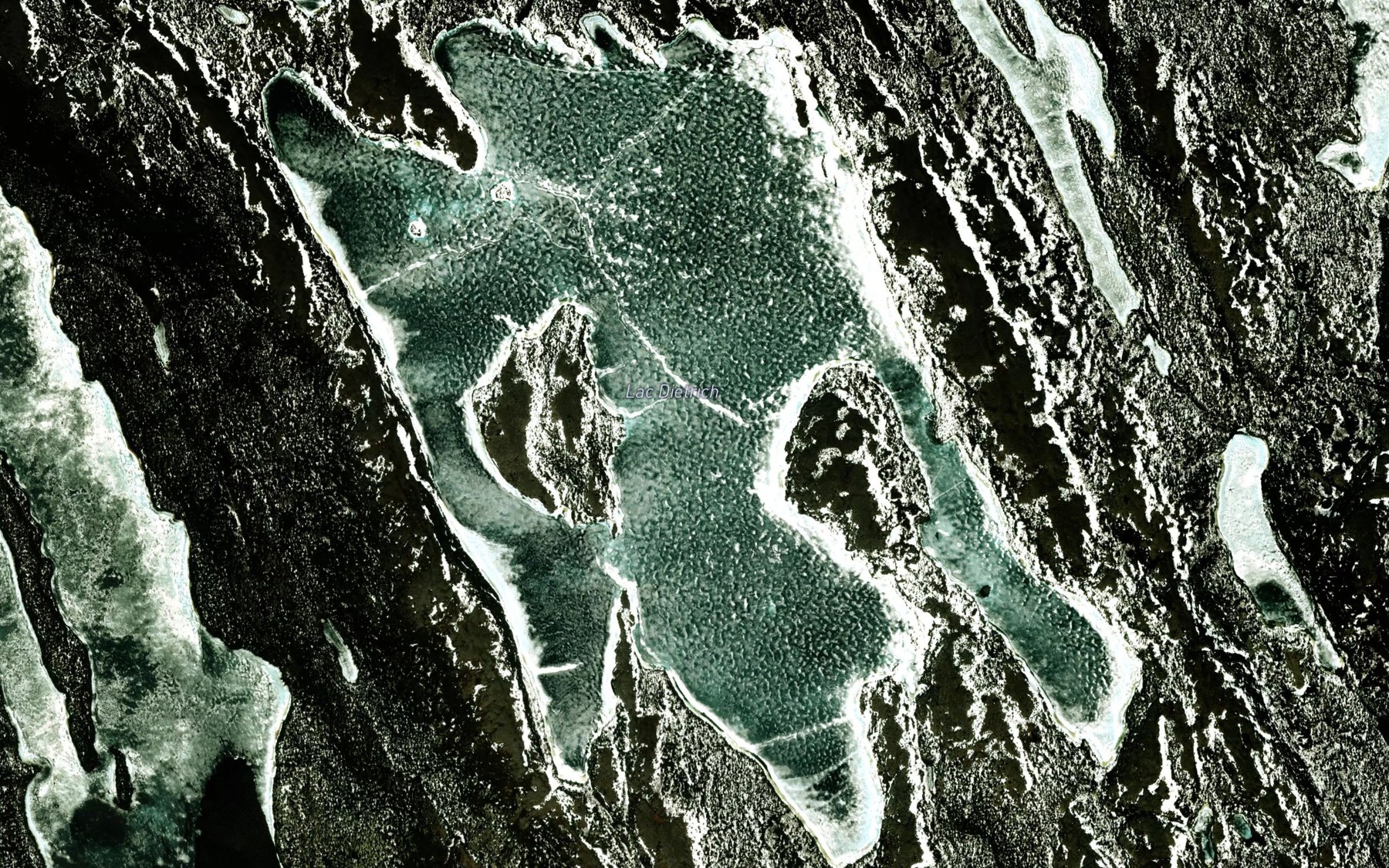 Satellite map of the Lac Dietrich