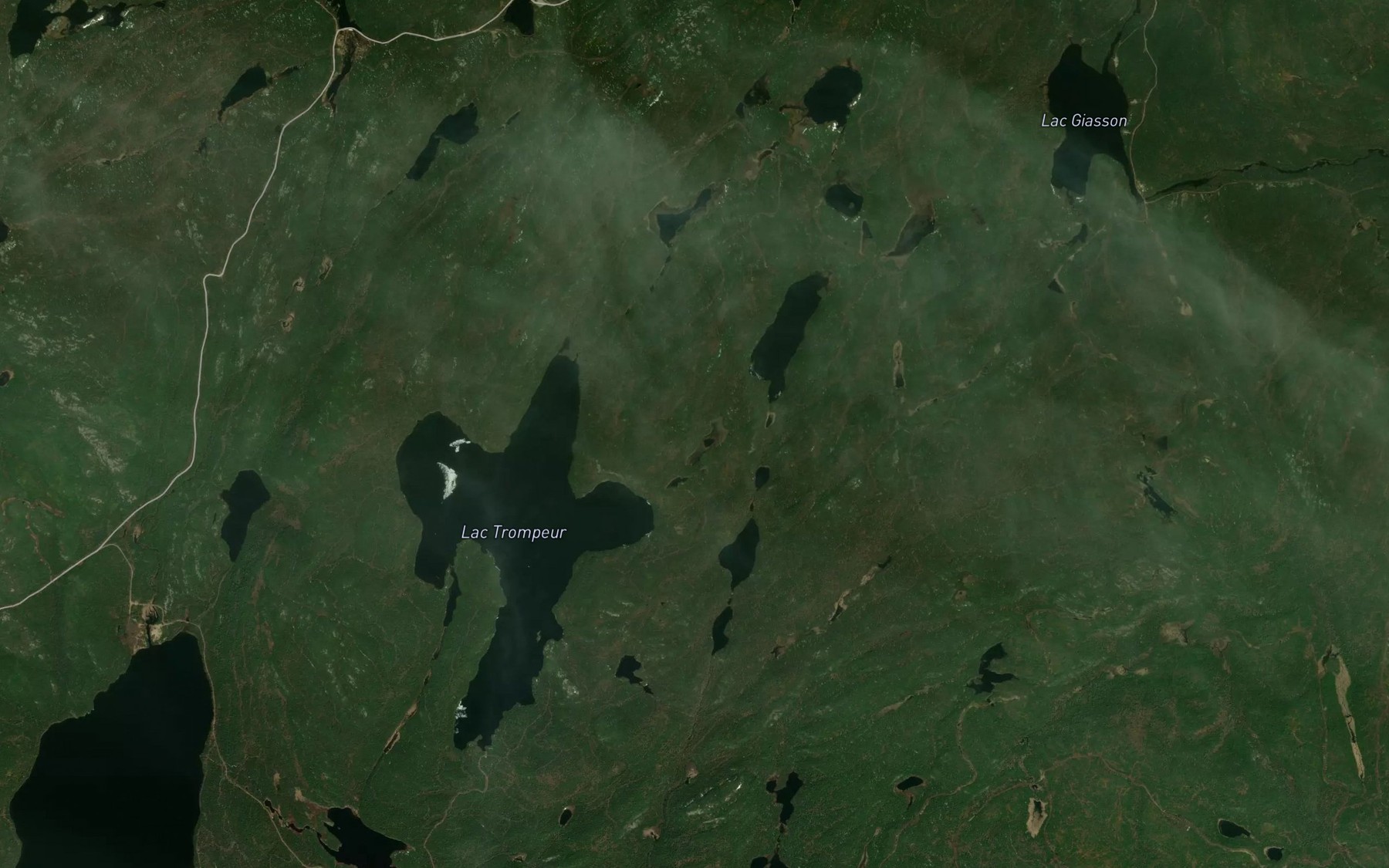 Satellite map of the Lac de l'Arpenteur