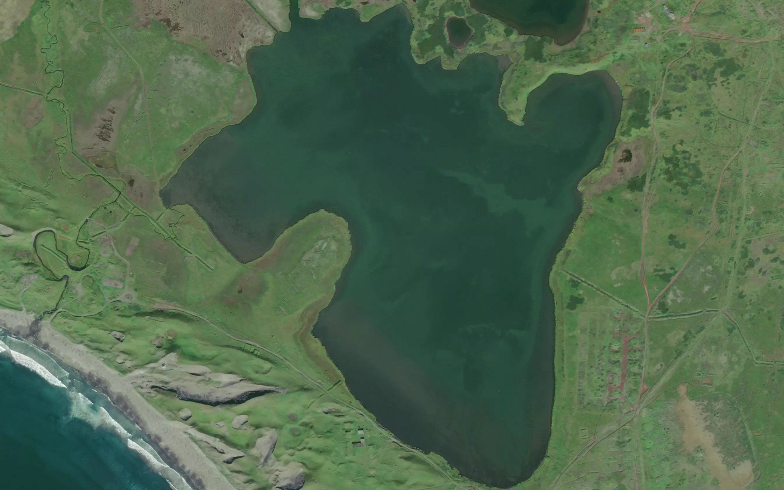 Ozero Pernatoye