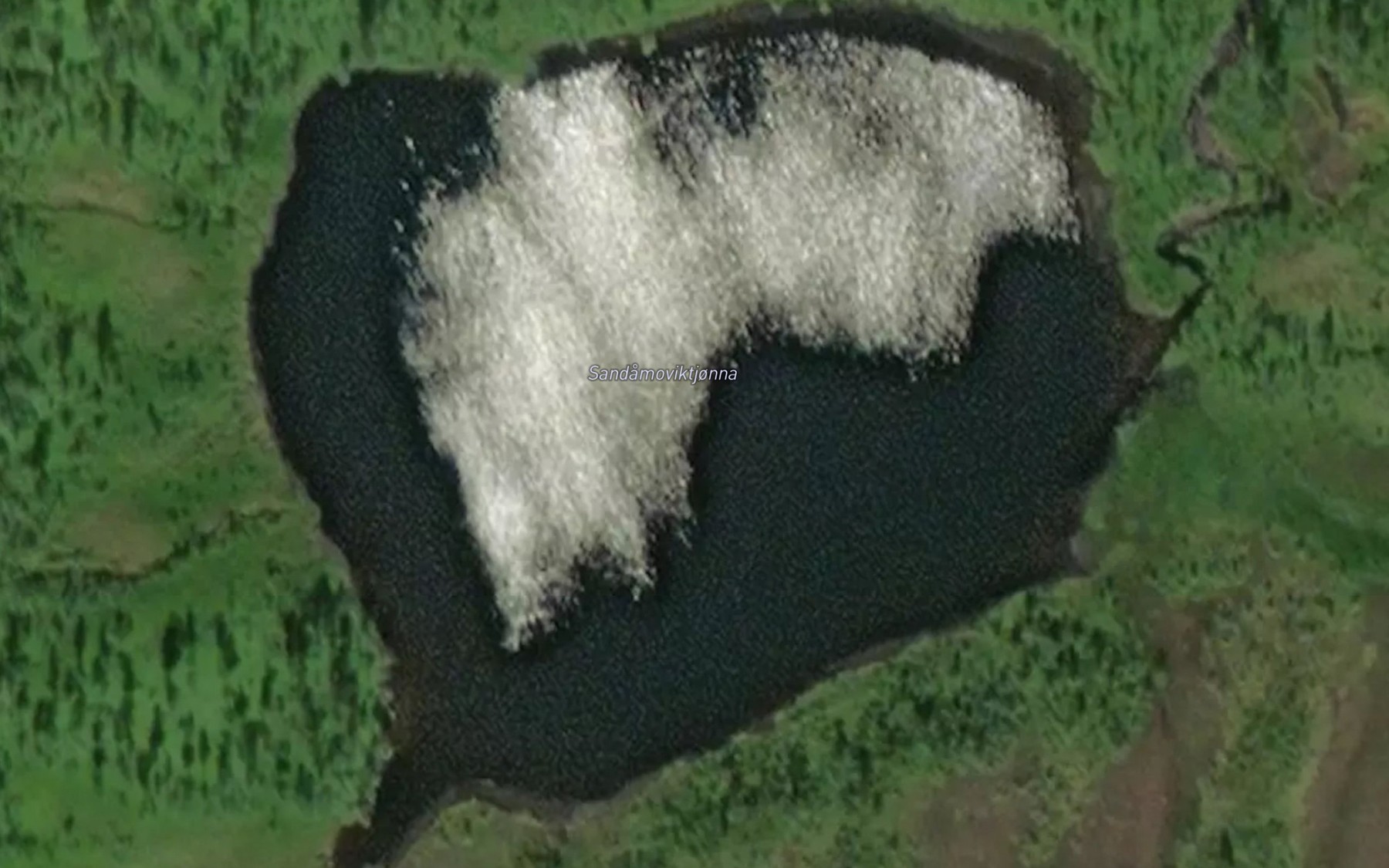 Satellite map of the Sandamoviktjonna