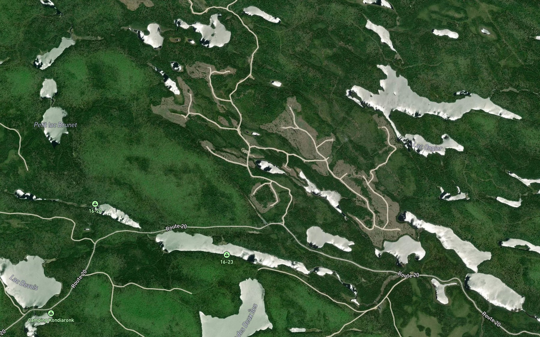 Satellite map of the Lac des Naiades