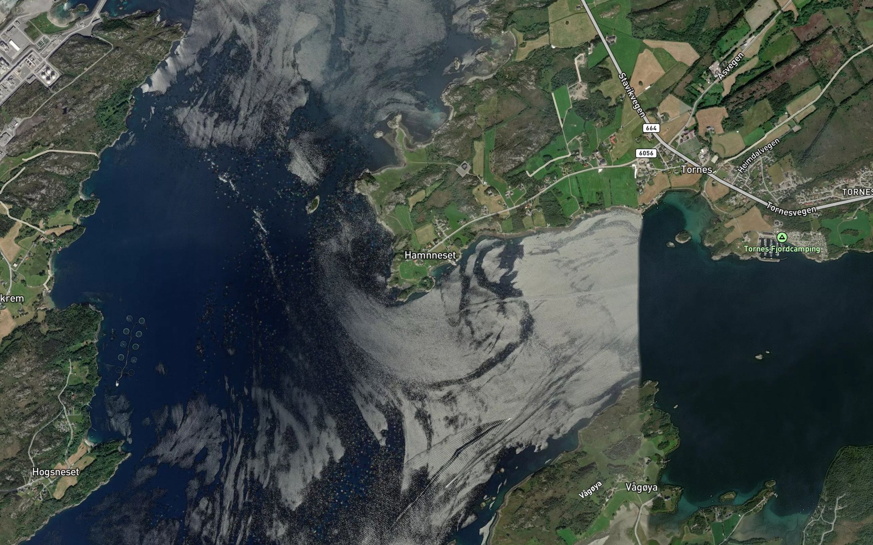 Satellite map of the Hamnnesbukta