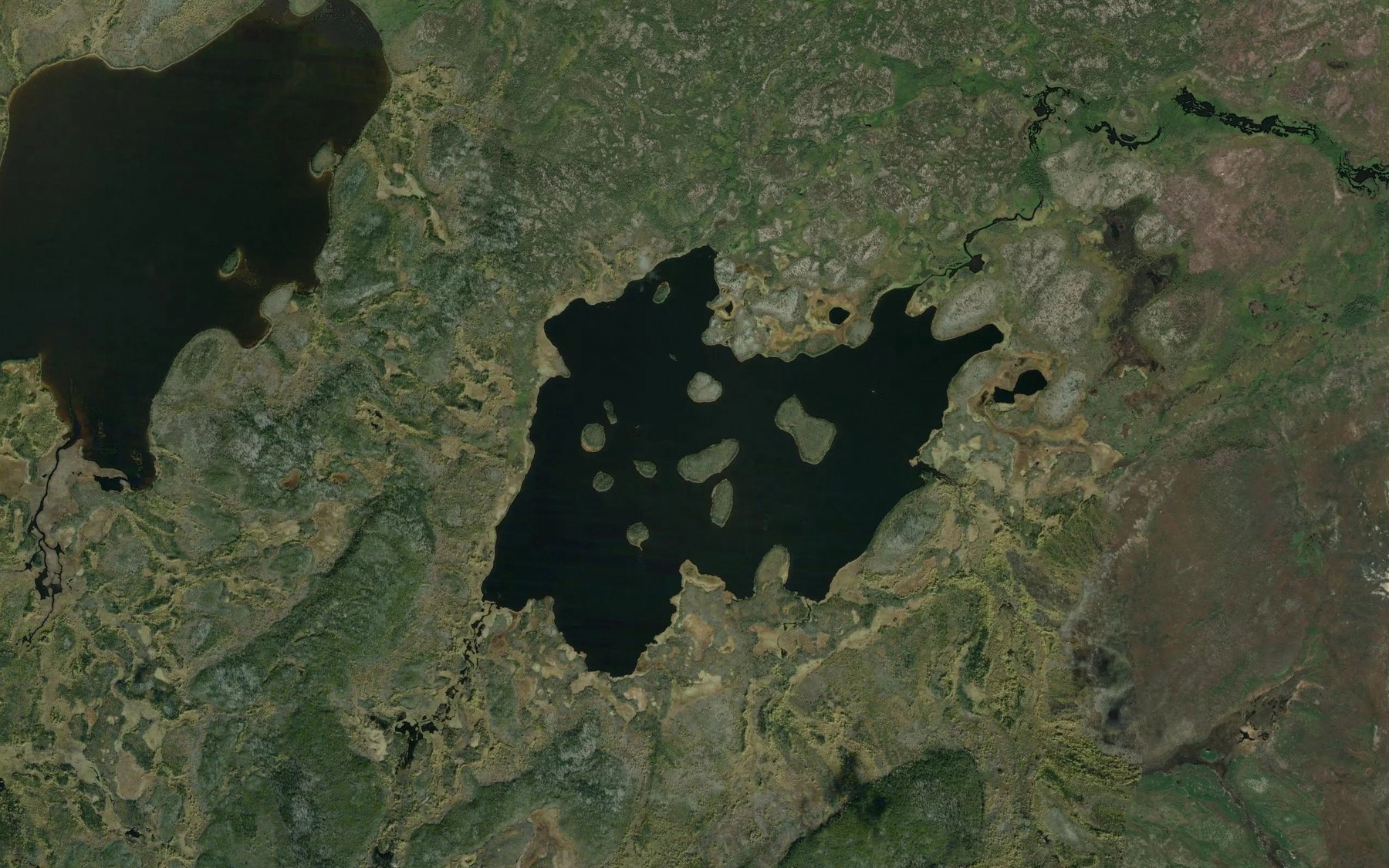 Satellite map of the Injates Lake