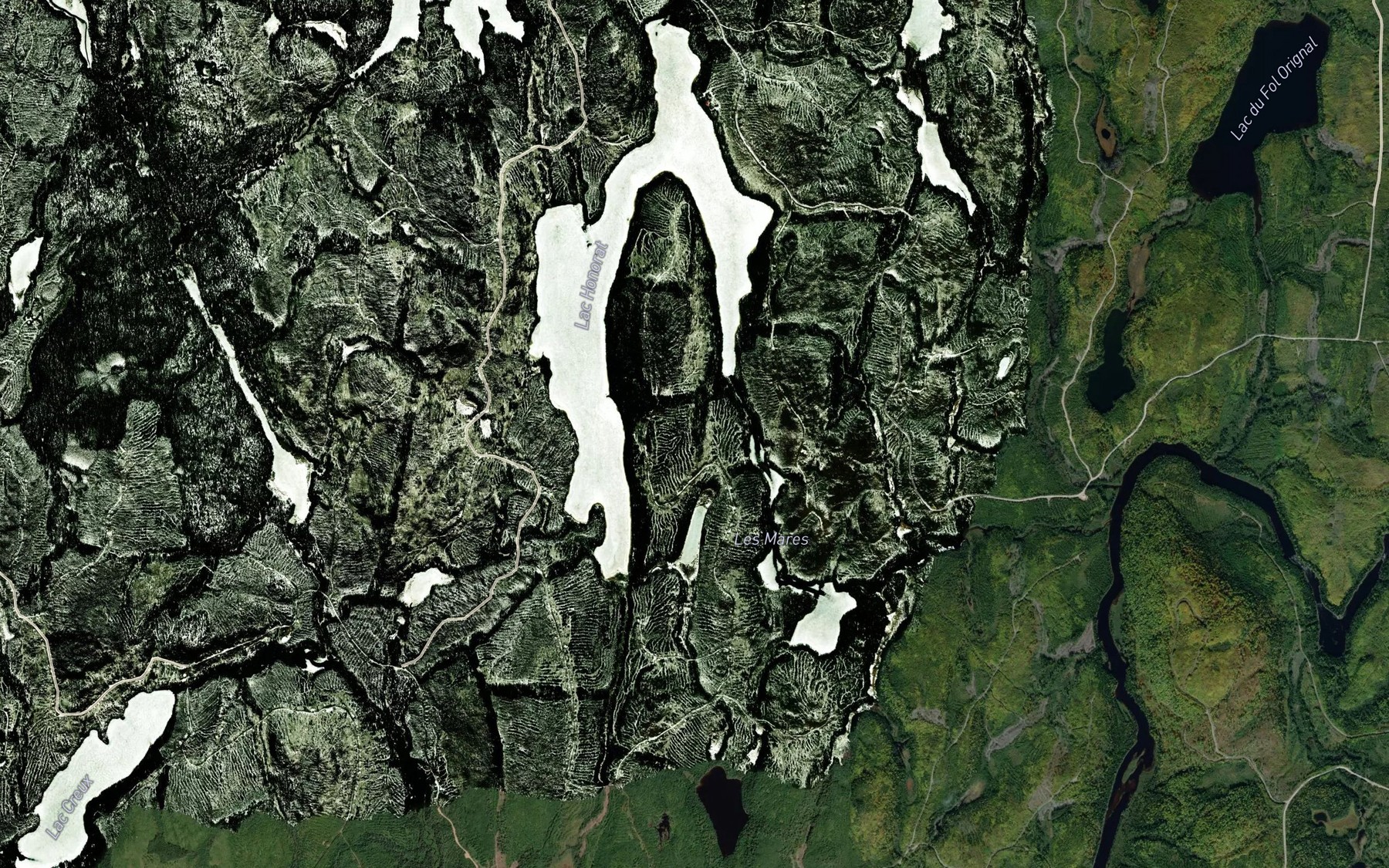 Satellite map of the Les Mares