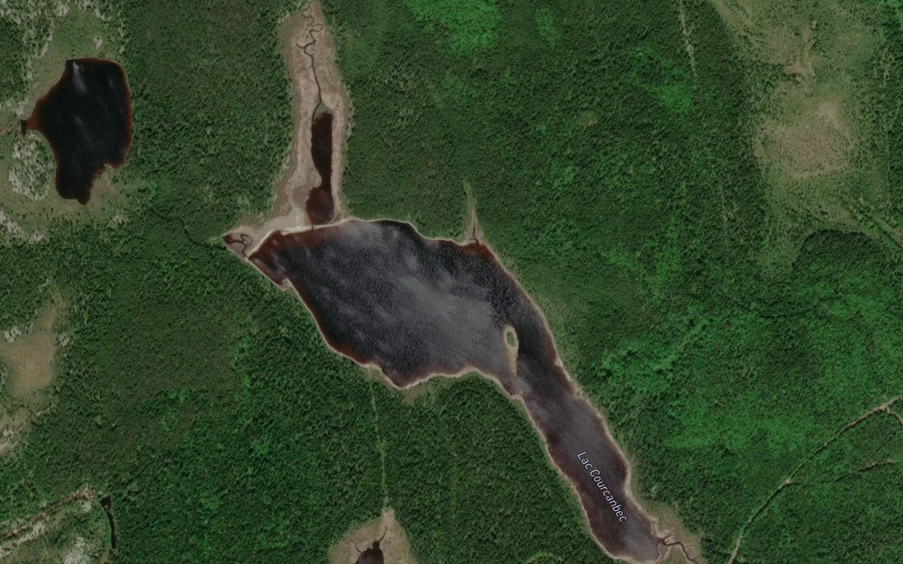 Satellite map of the Lac Courcanbec