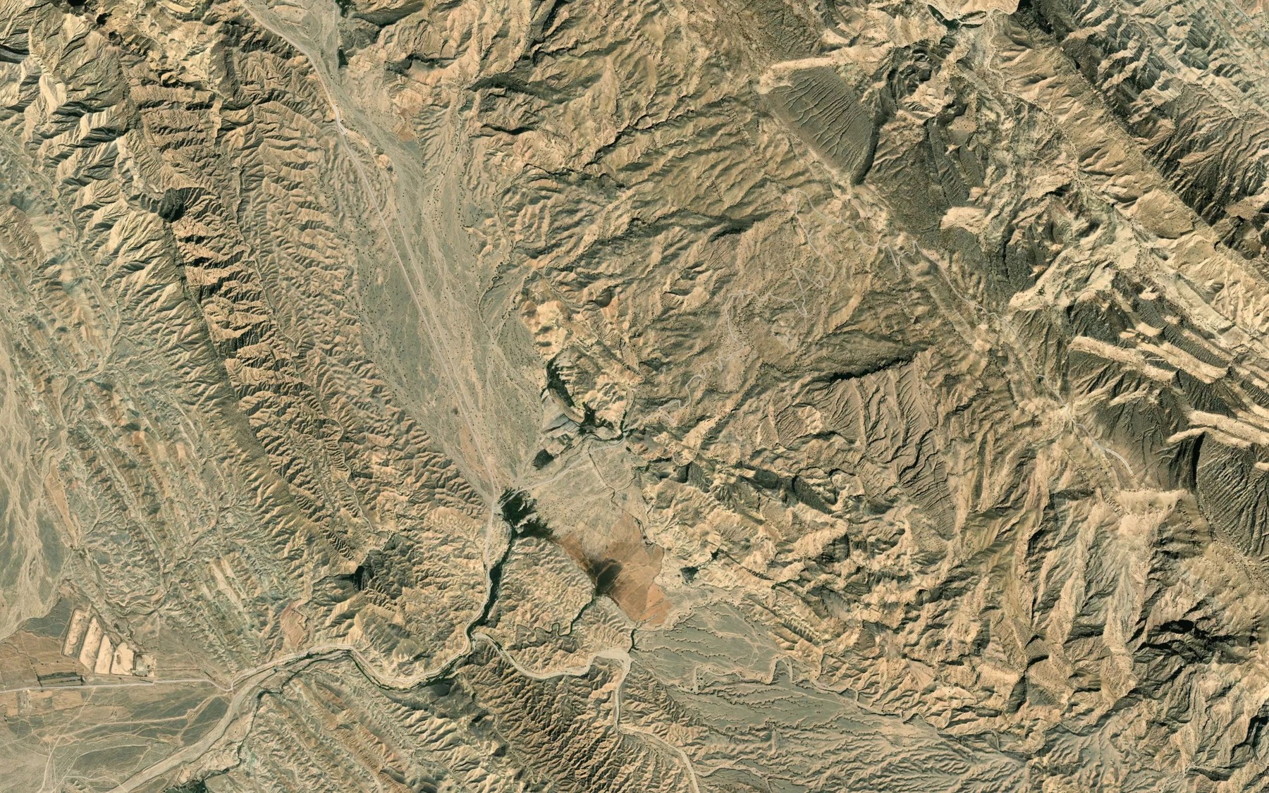 Satellite map of the Ab-e Shirin