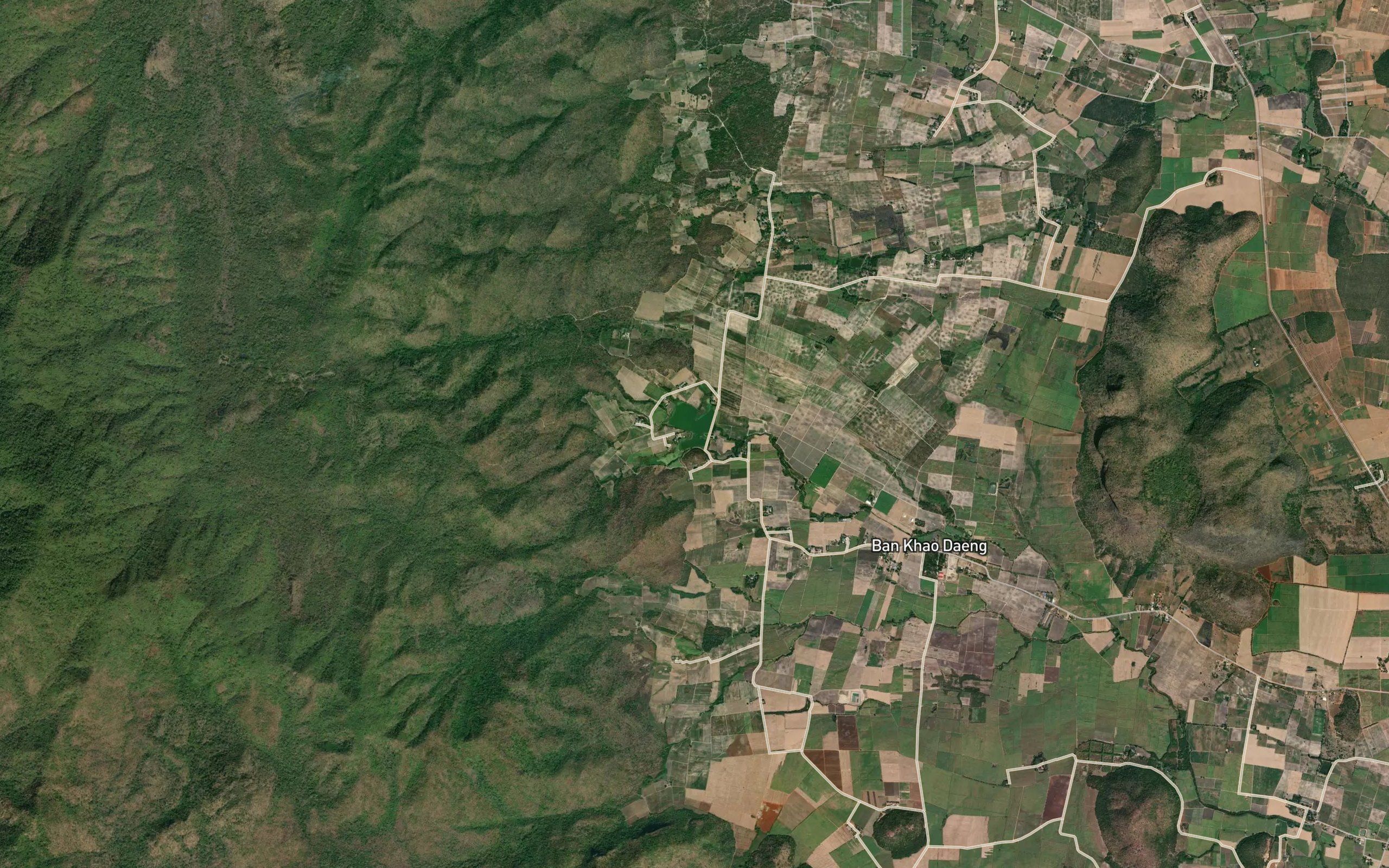 Ang Kep Nam Huai Nok Kaling