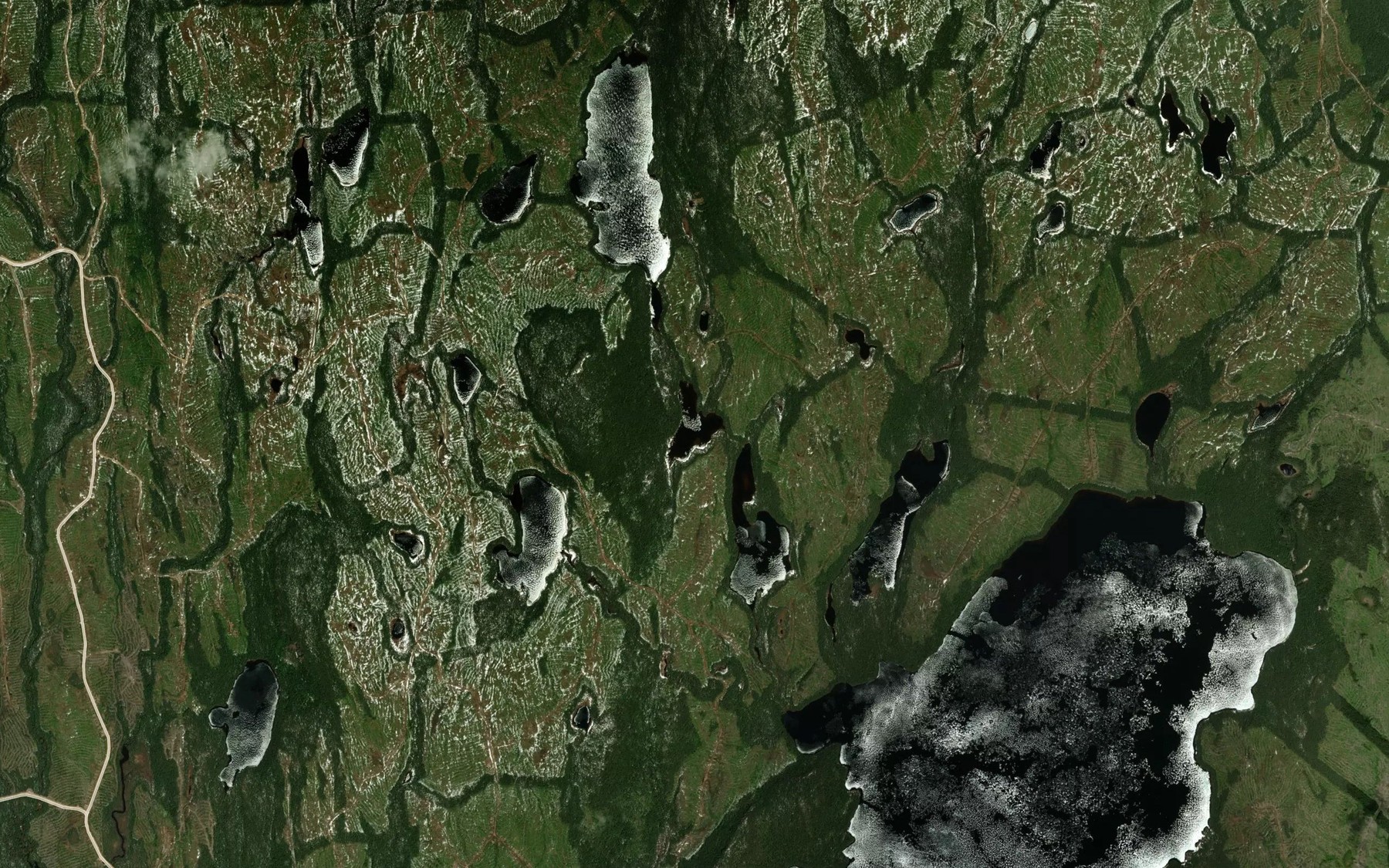 Satellite map of the Lac de l'Horaire