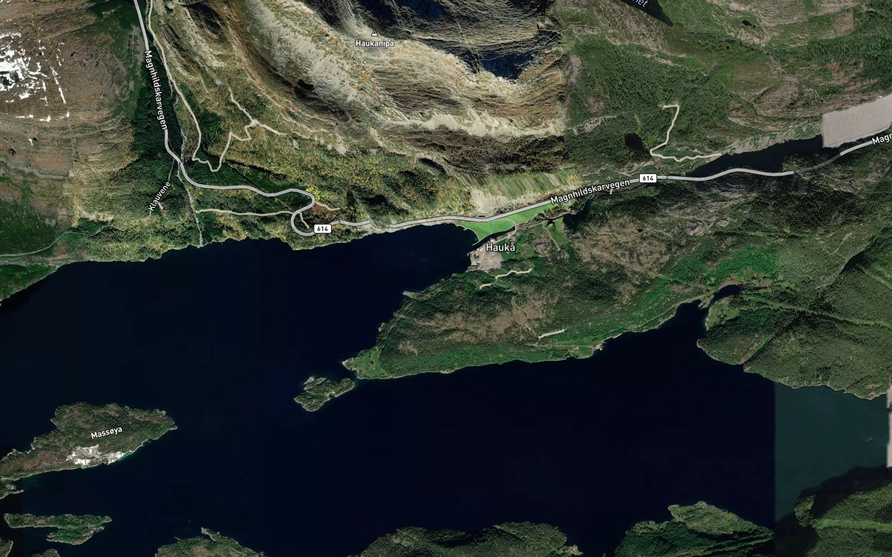 Satellite map of the Griseskjerhola