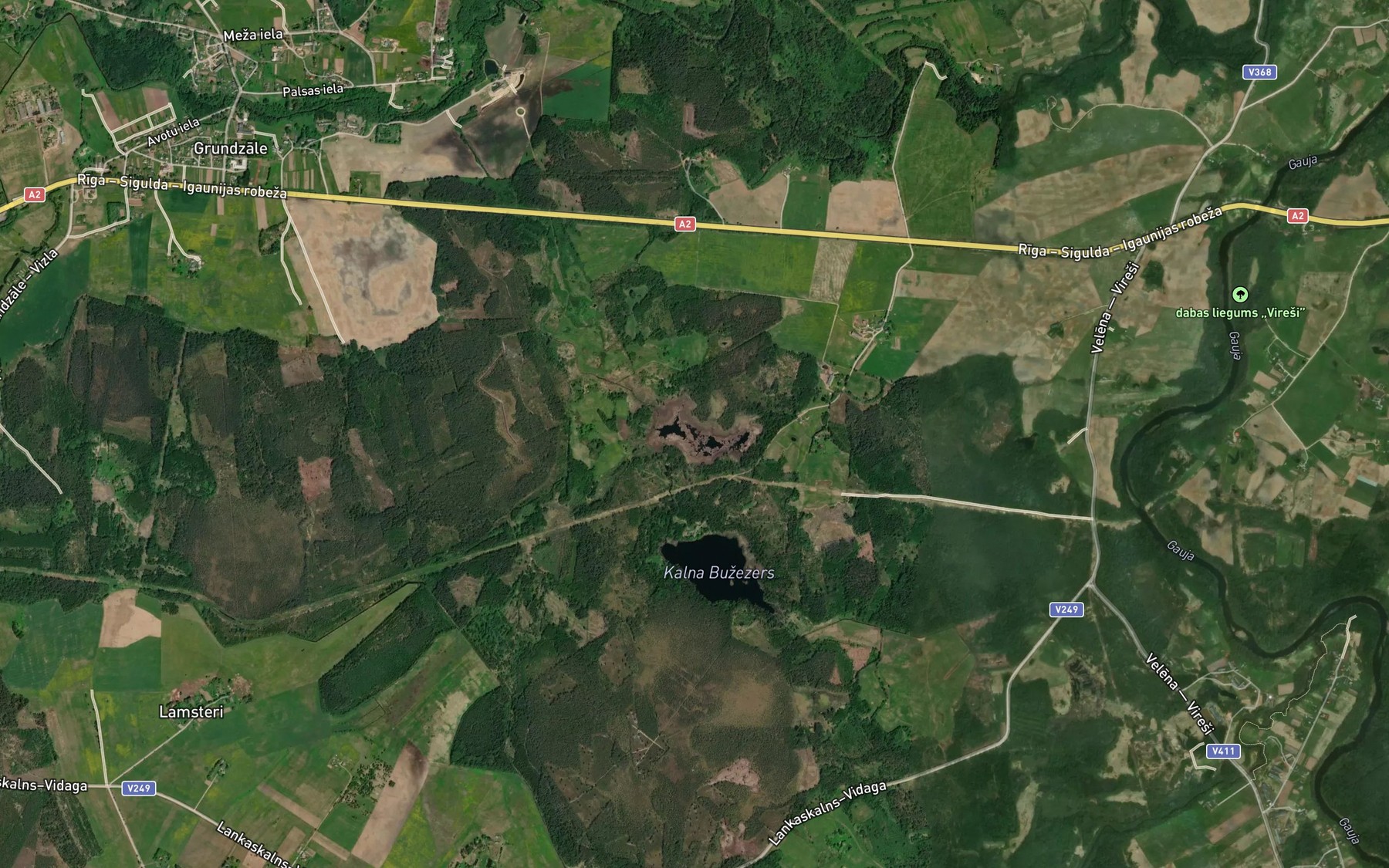 Satellite map of the Lejas Buzezers