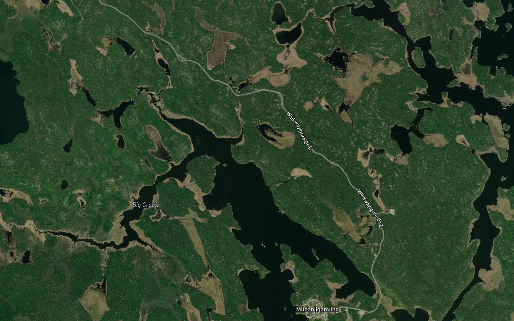 Satellite map of the Waikwayigum Bay