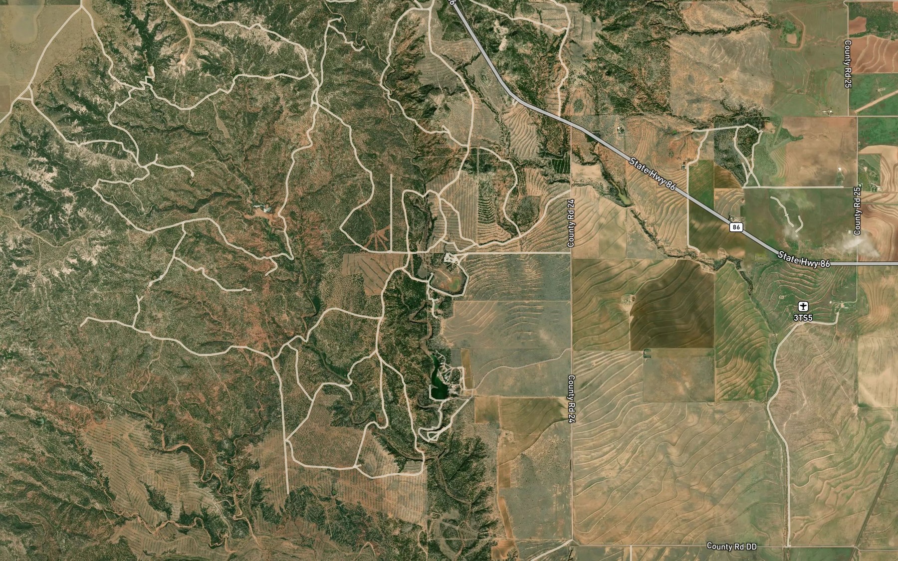 Satellite map of the Grahams Lake
