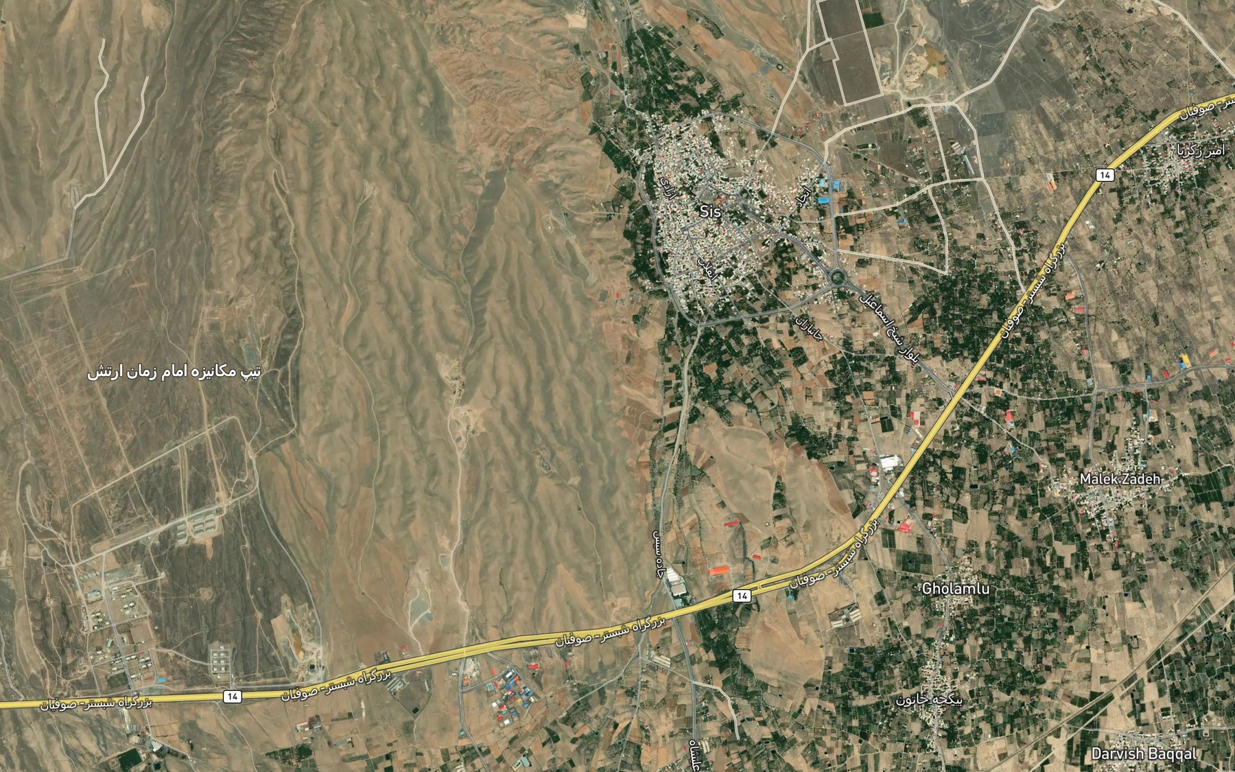 Satellite map of the Cheshmeh-ye Aqa Baba