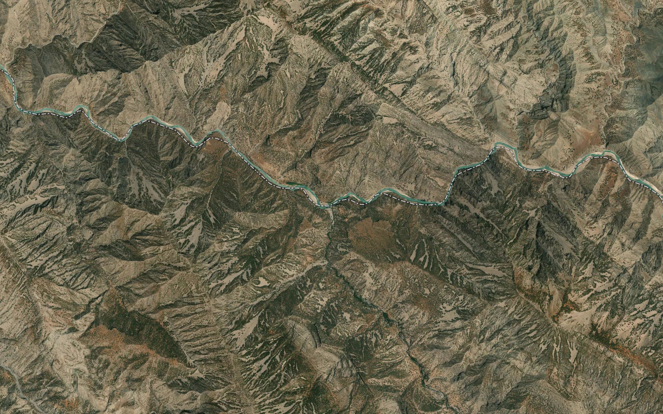Rudkhaneh-ye Ab Jirak