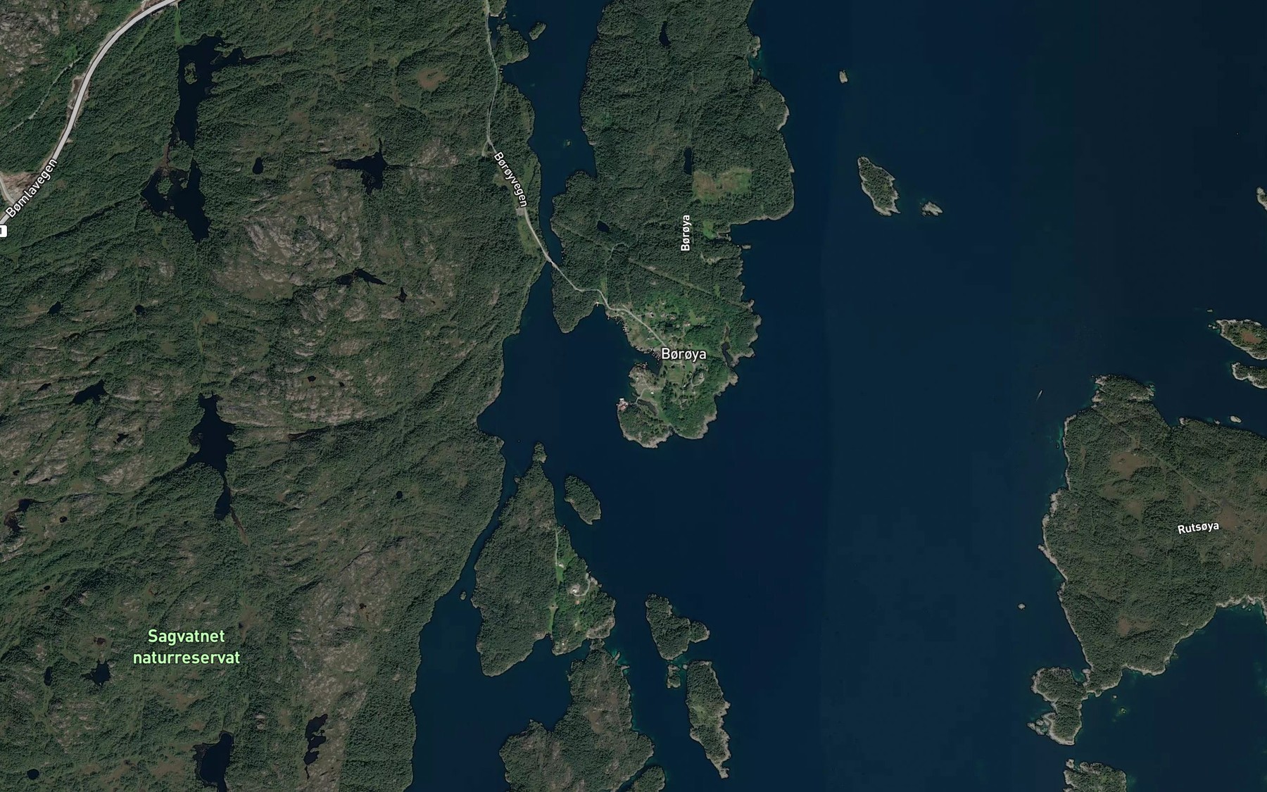 Satellite map of the Krabbavika