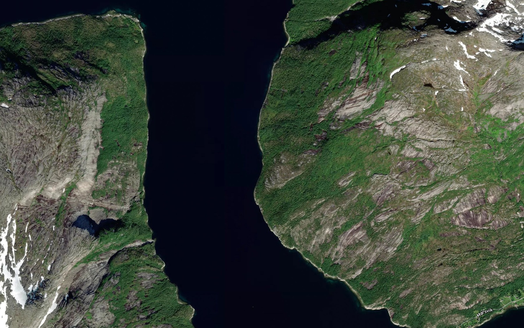 Satellite map of the Stampnesvika