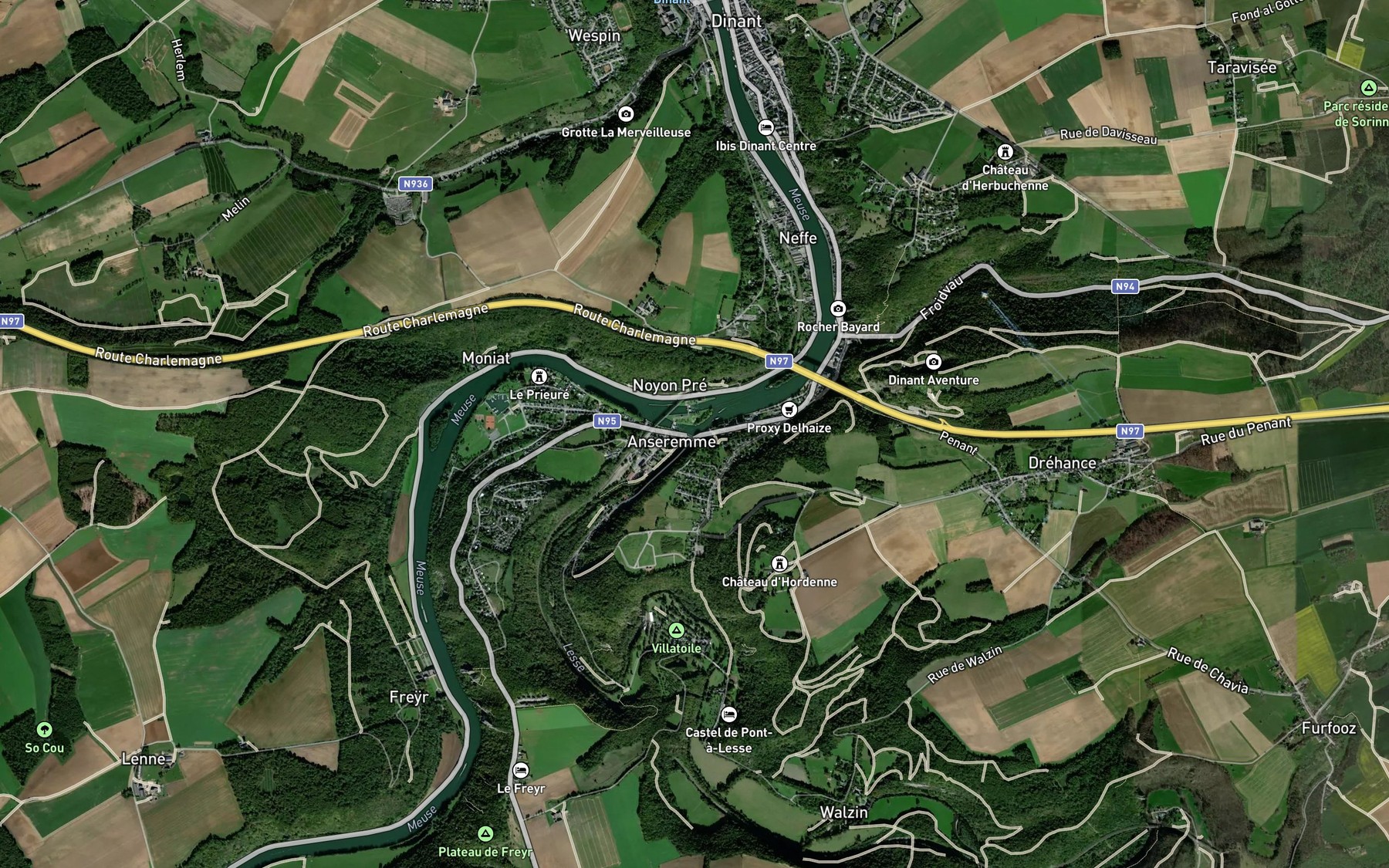 Satellite map of the Lesse