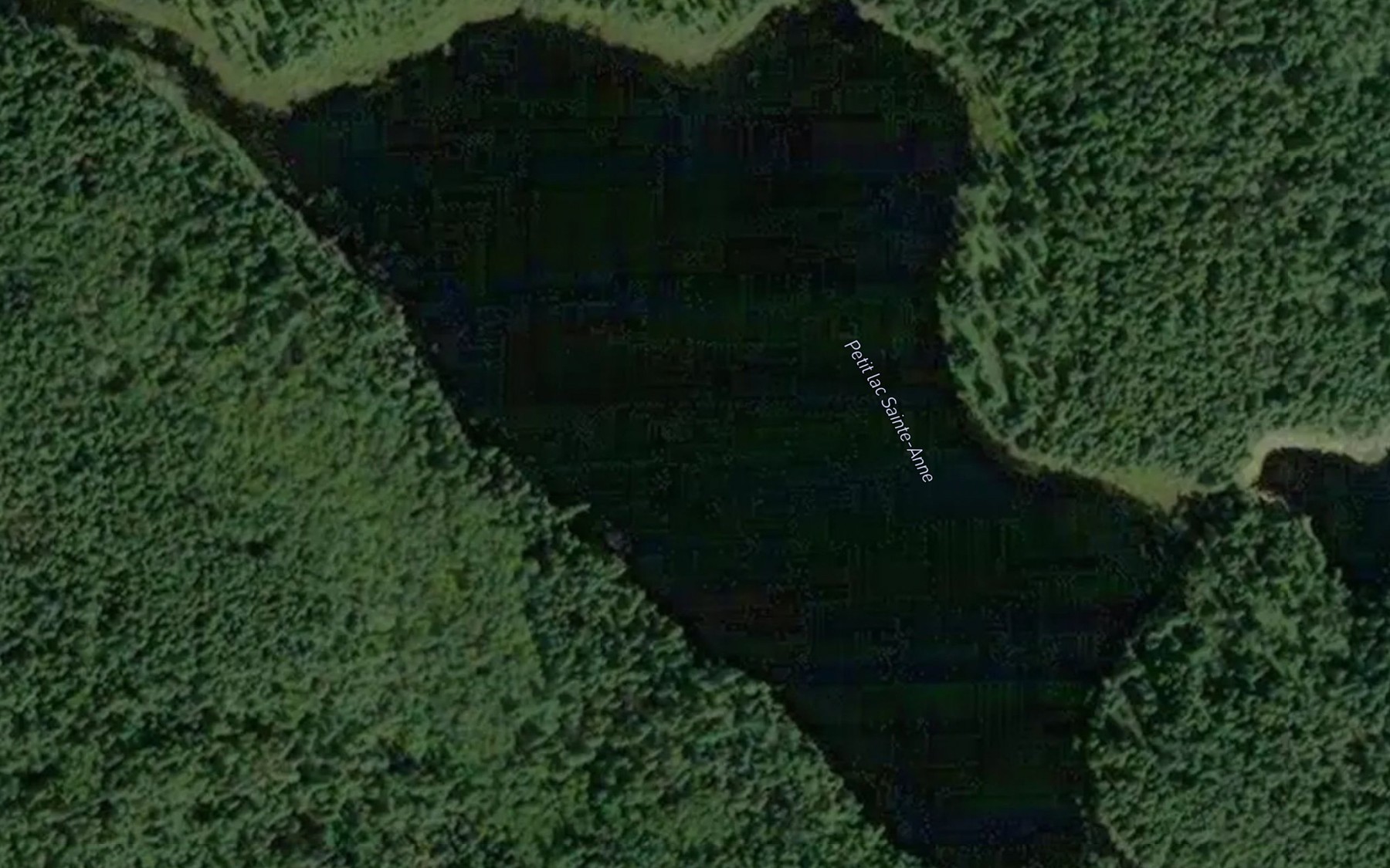 Satellite map of the Petit lac Sainte-Anne