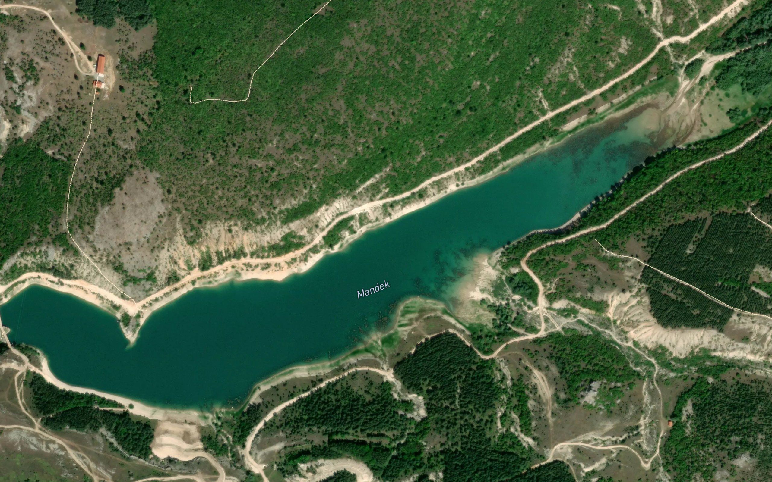 Mandek Jezero