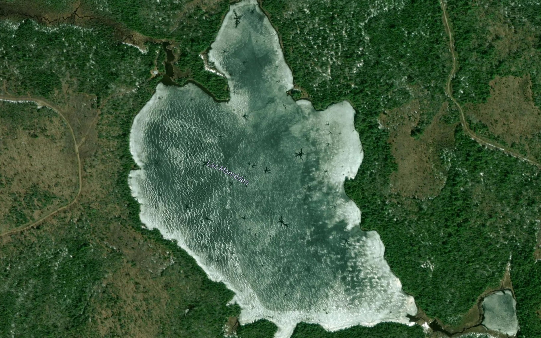 Satellite map of the Lac Monredon