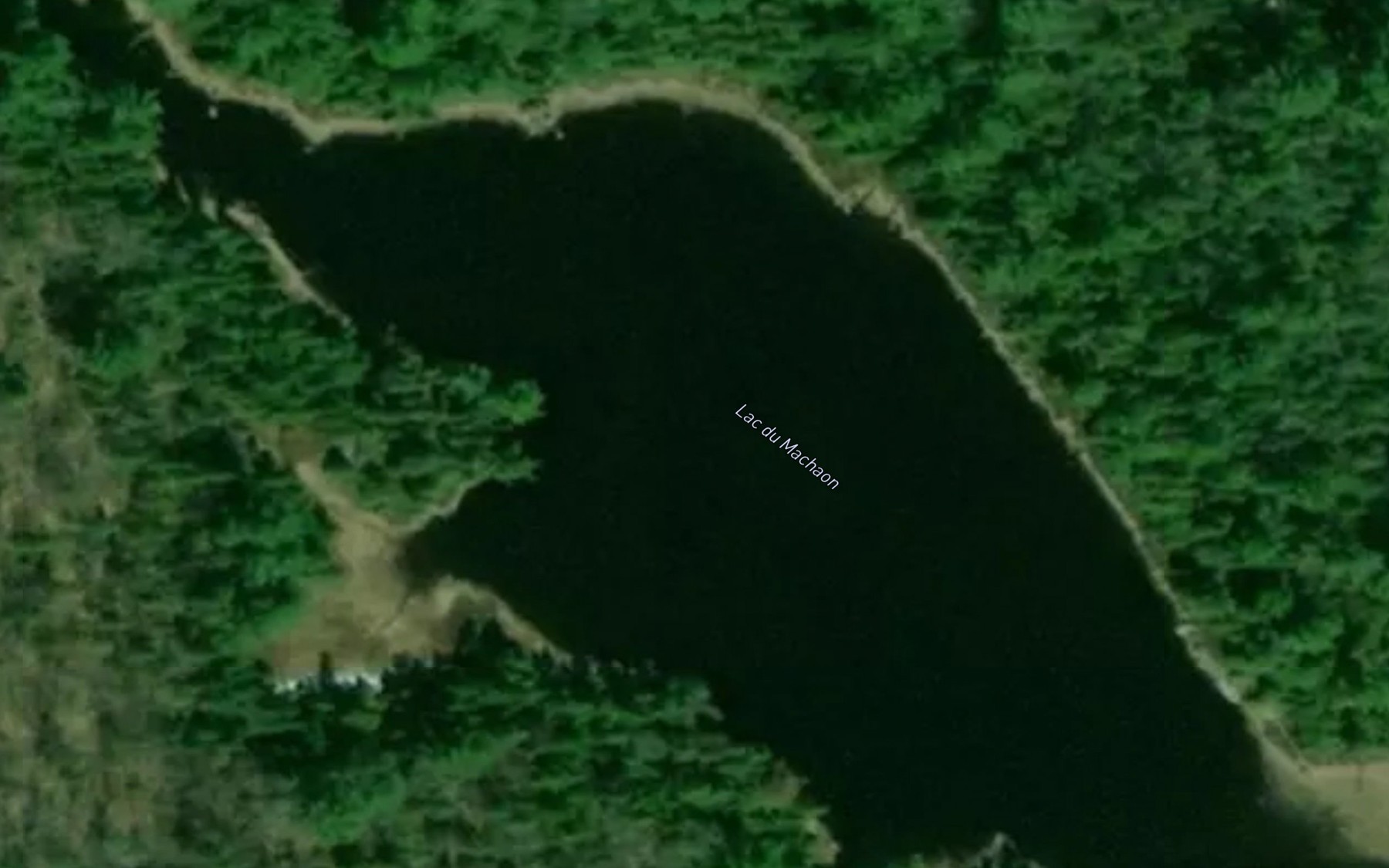 Satellite map of the Lac du Machaon