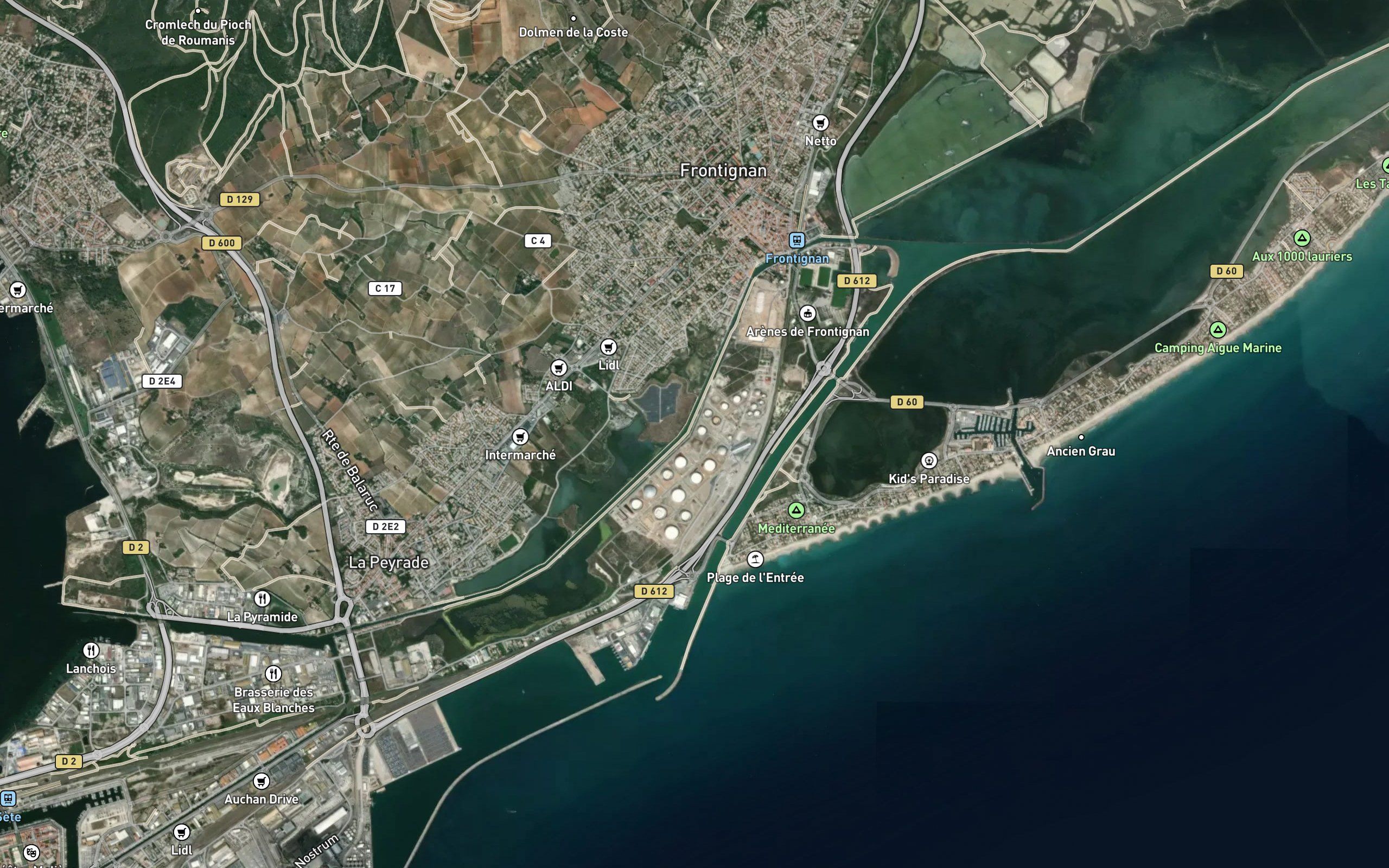 Canal du Rhone a Sete
