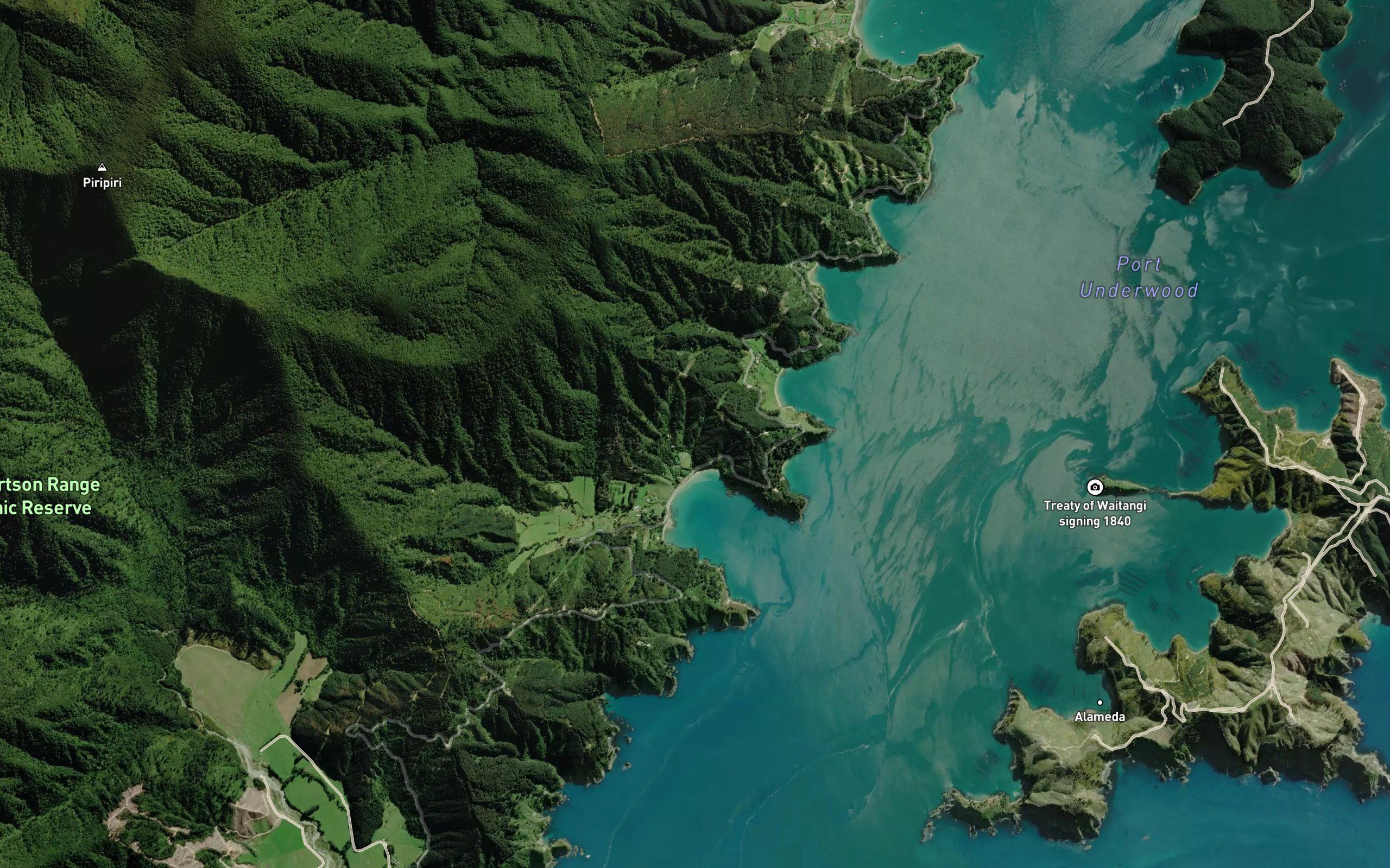 Waipuna Bay