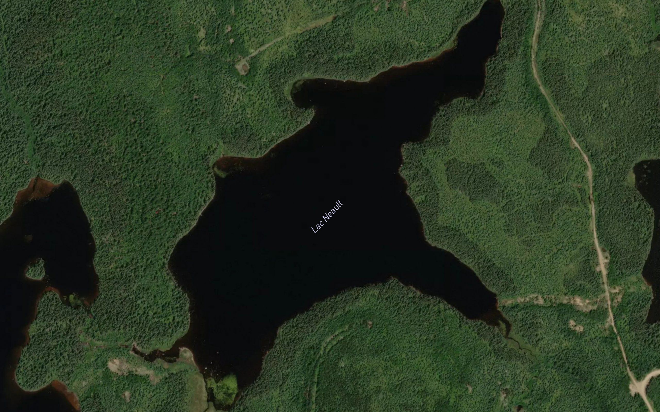 Lac Neault