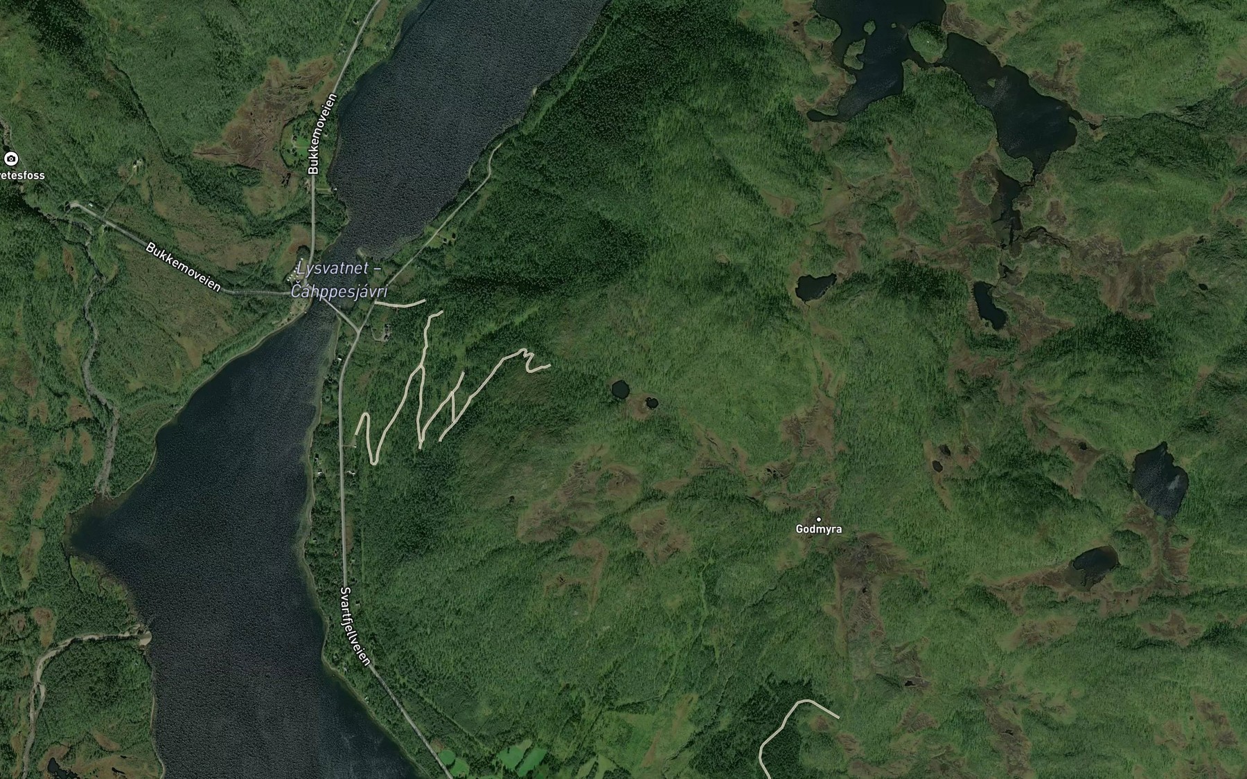 Satellite map of the Lomvatnet