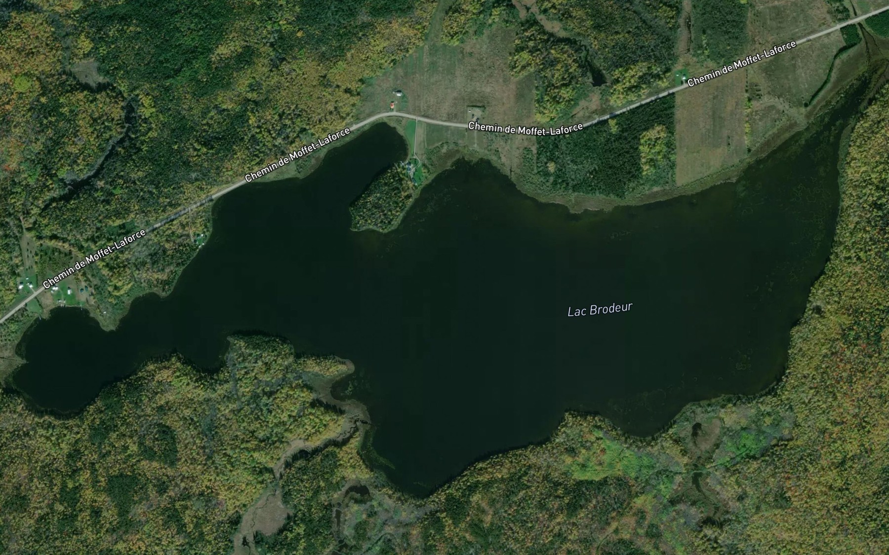 Satellite map of the Lac Chevreuil