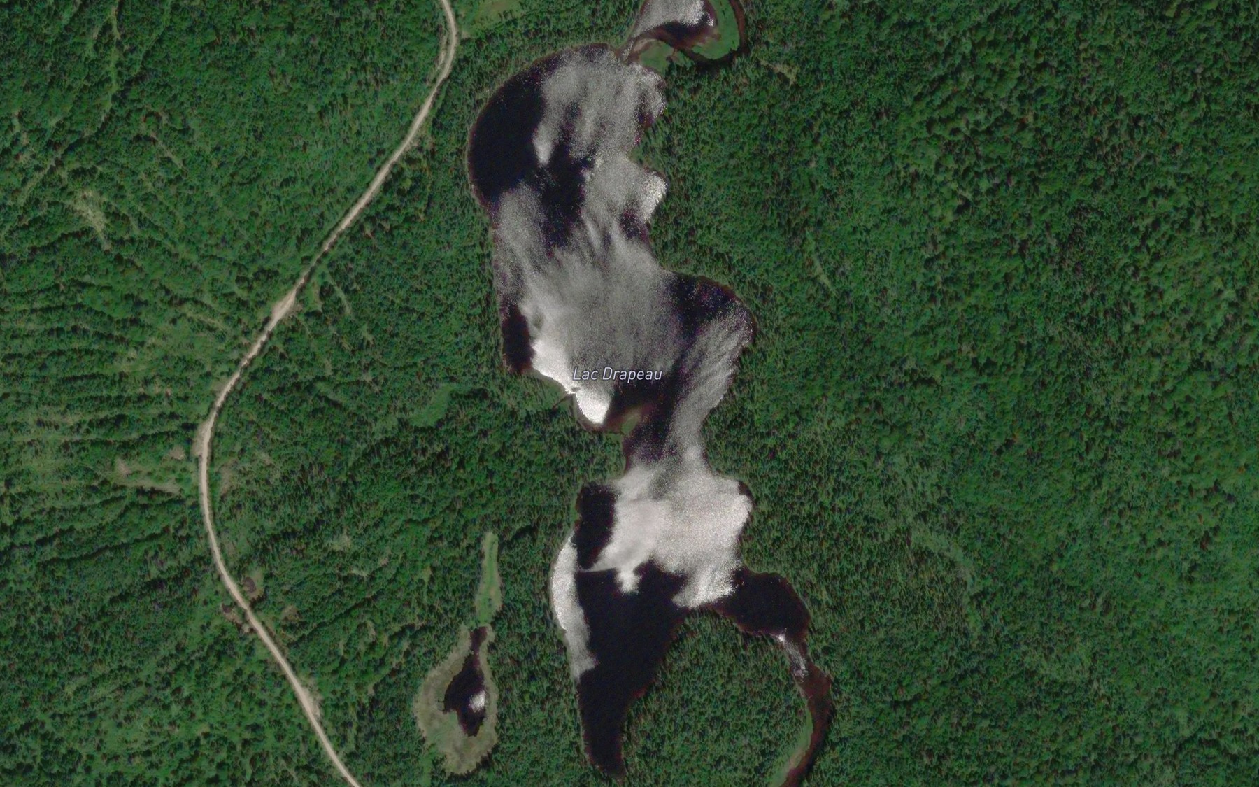 Satellite map of the Lac Drapeau