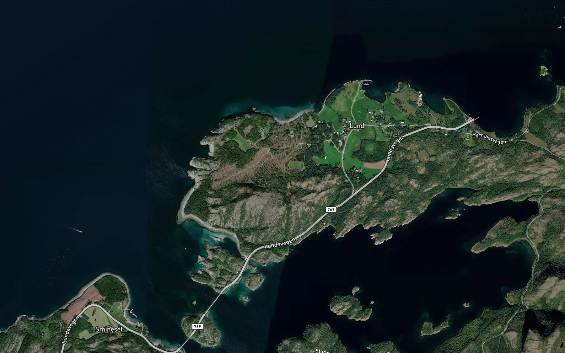 Satellite map of the Floyttjonna