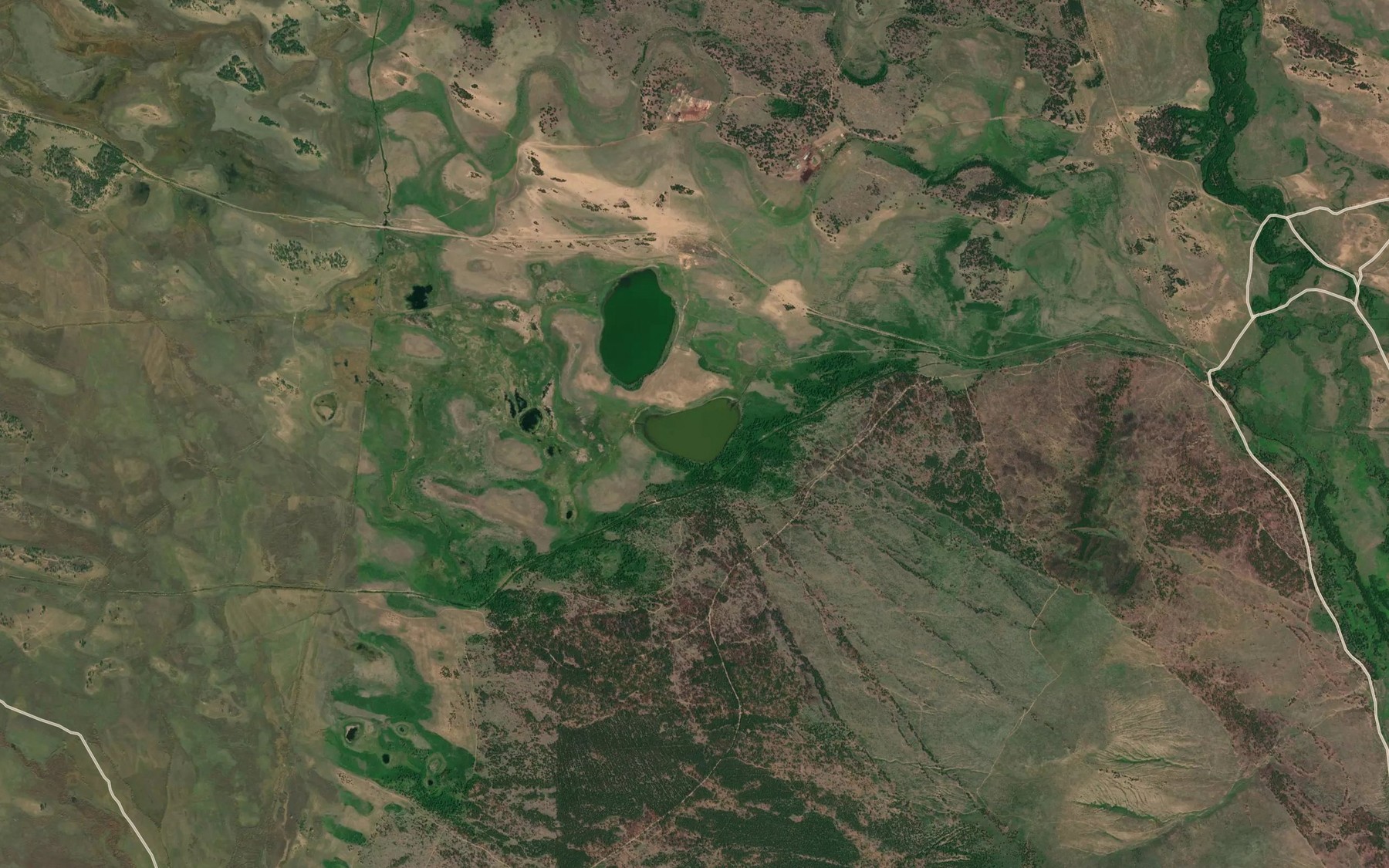 Satellite map of the Ozero Aryn-Torom
