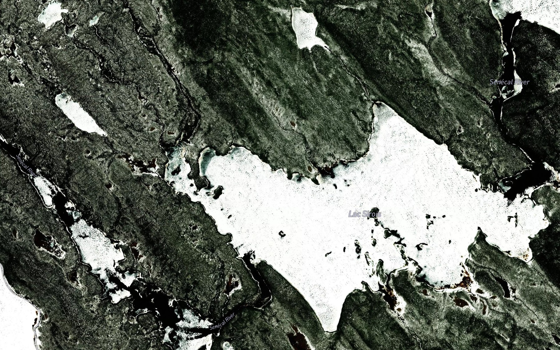 Satellite map of the Sirois Lake