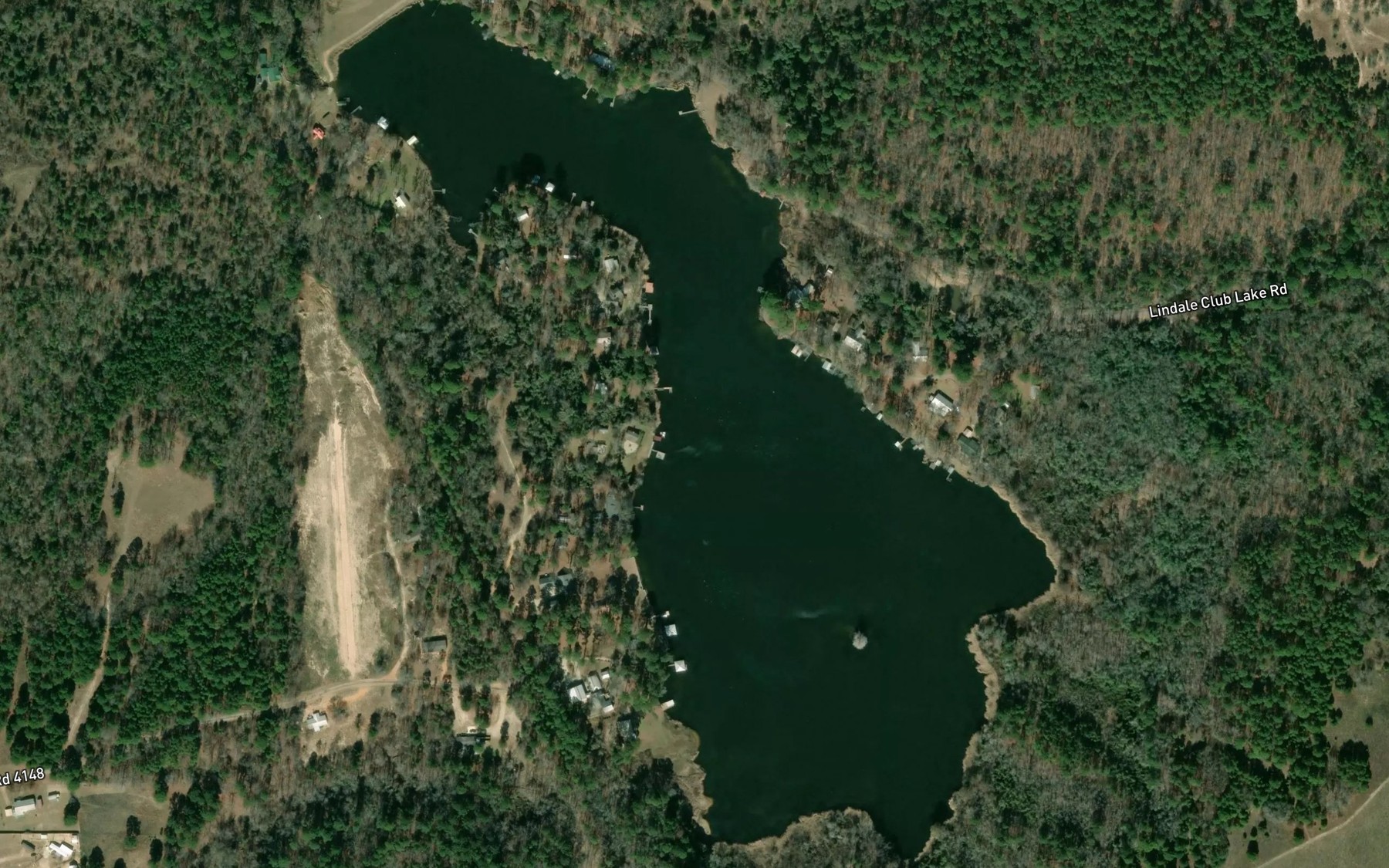 Satellite map of the Lindale Club Lake