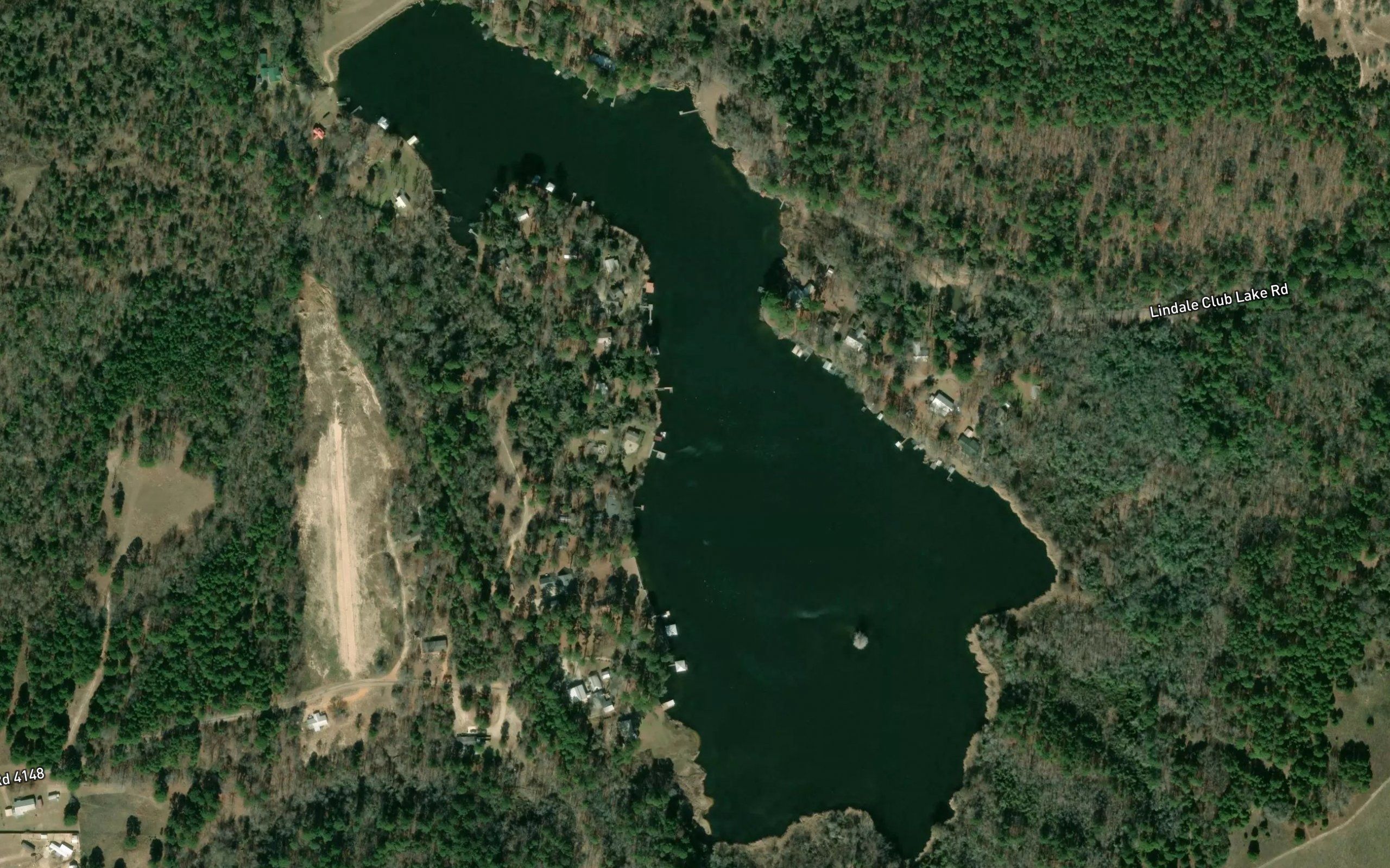 Lindale Club Lake