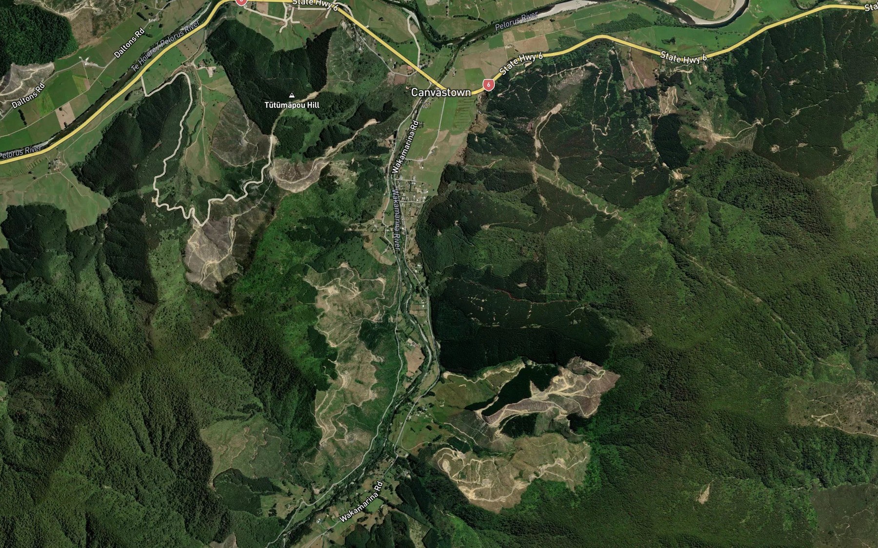 Satellite map of the Muttontown Creek