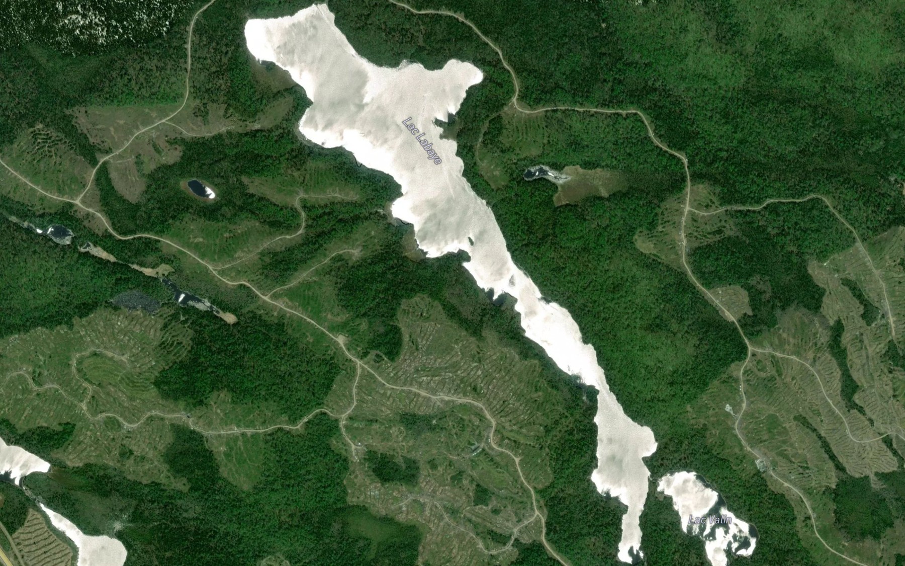 Satellite map of the Lac Labaye