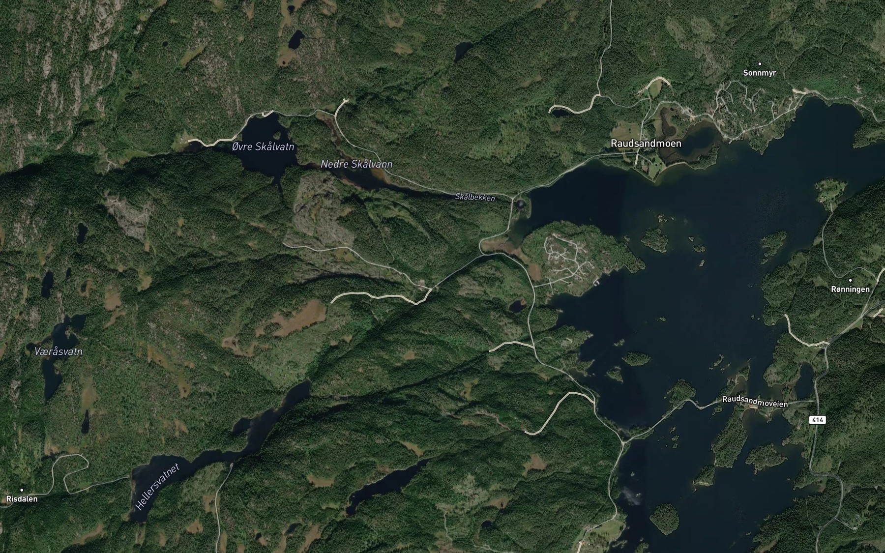 Satellite map of the Skalmobekken
