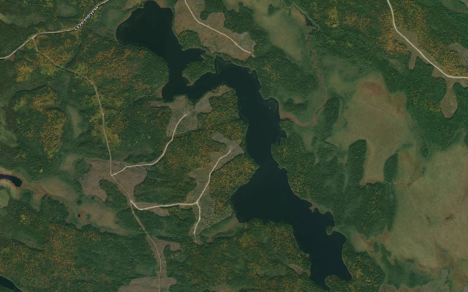 Satellite map of the Lac Floranges