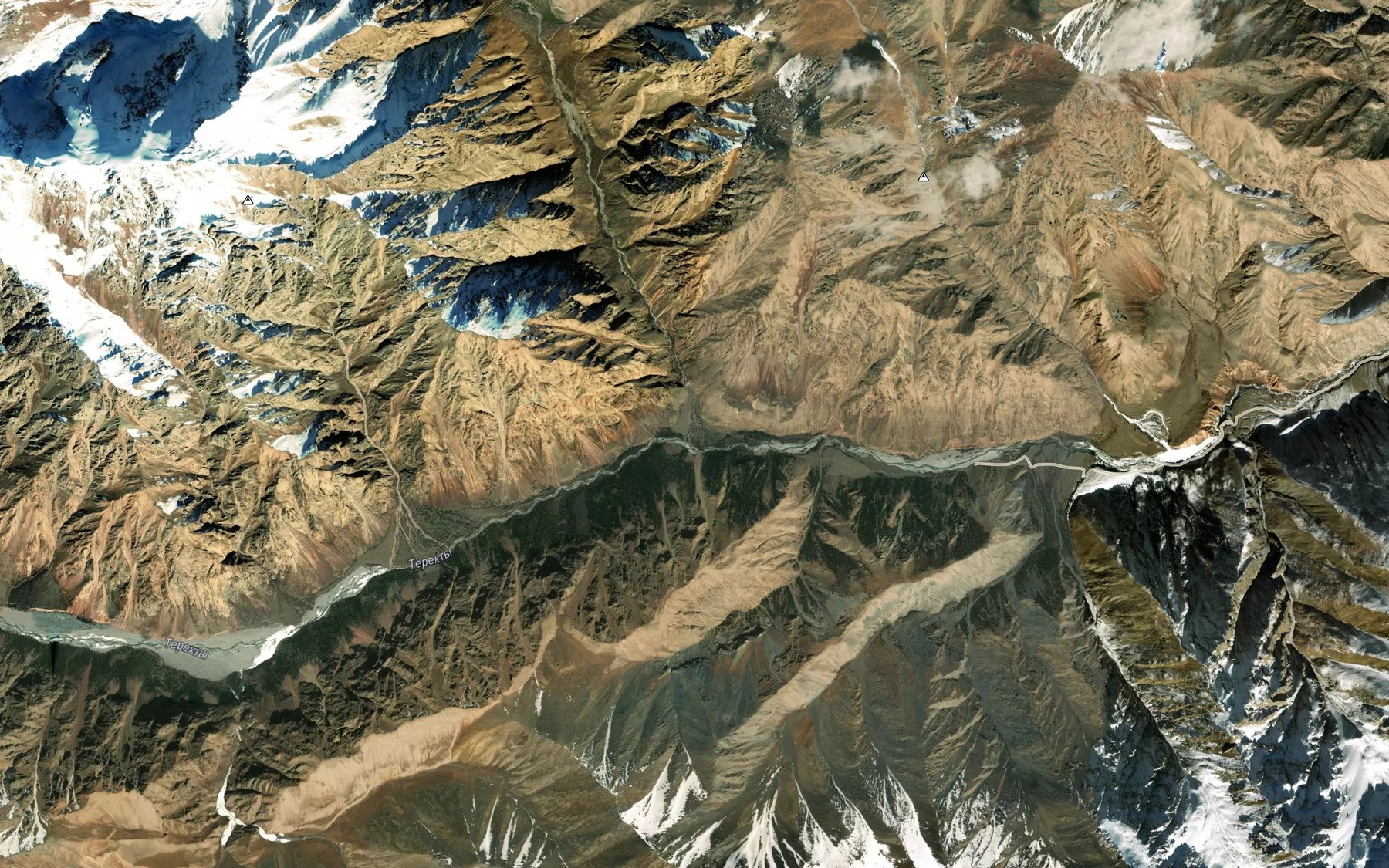 Satellite map of the Ayutor