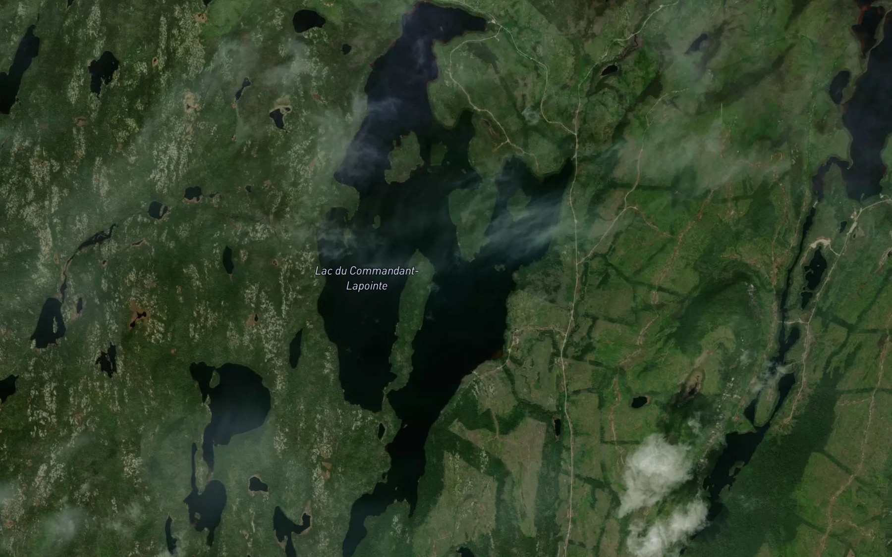 Satellite map of the Lac du Commandant-Lapointe