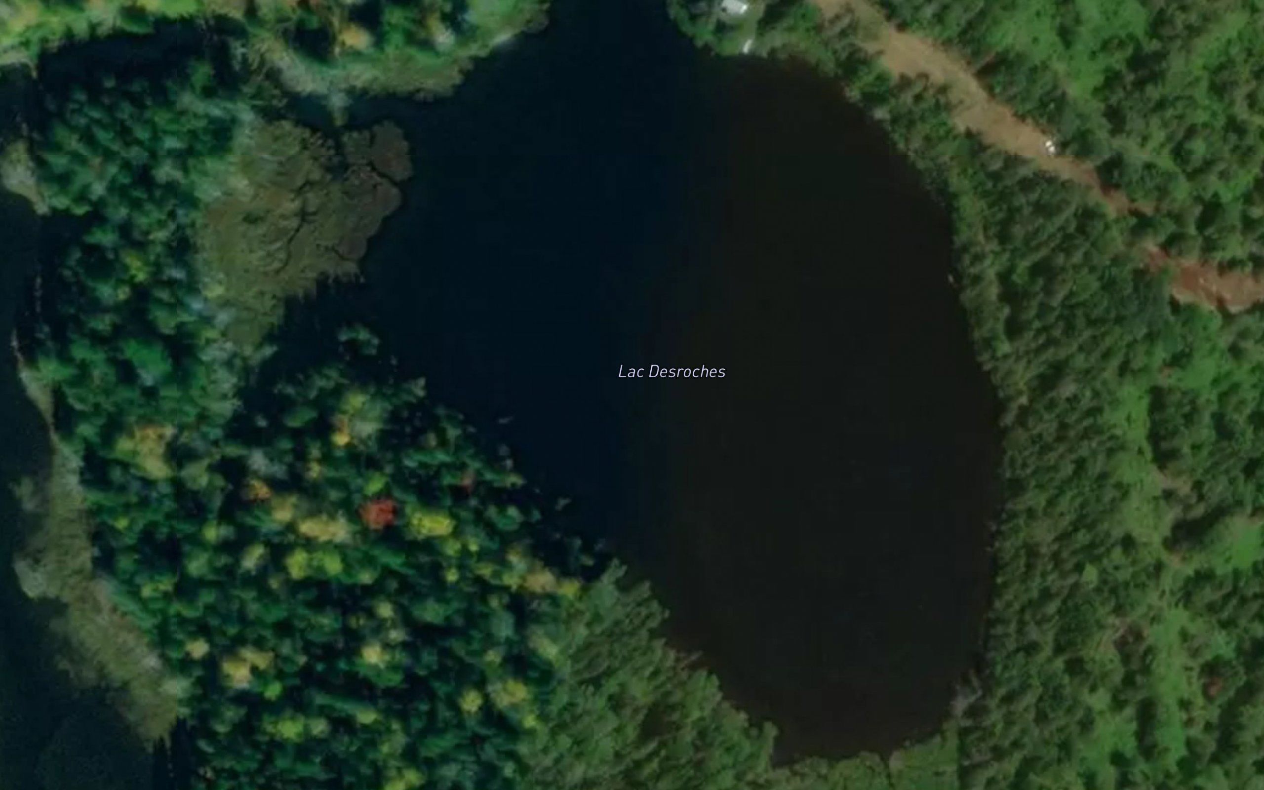 Lac Desroches