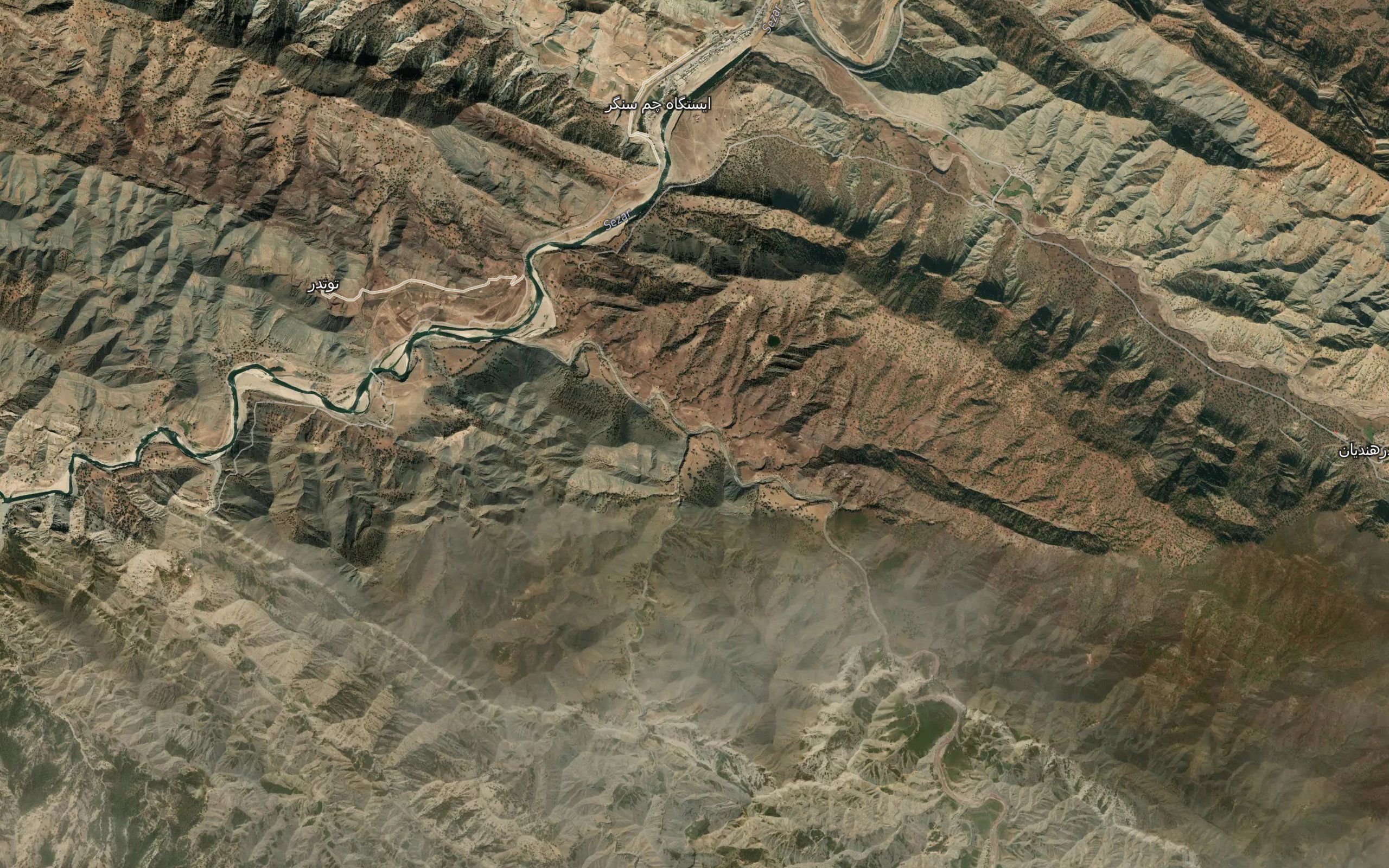 Rudkhaneh-ye Ab-e Rey Row