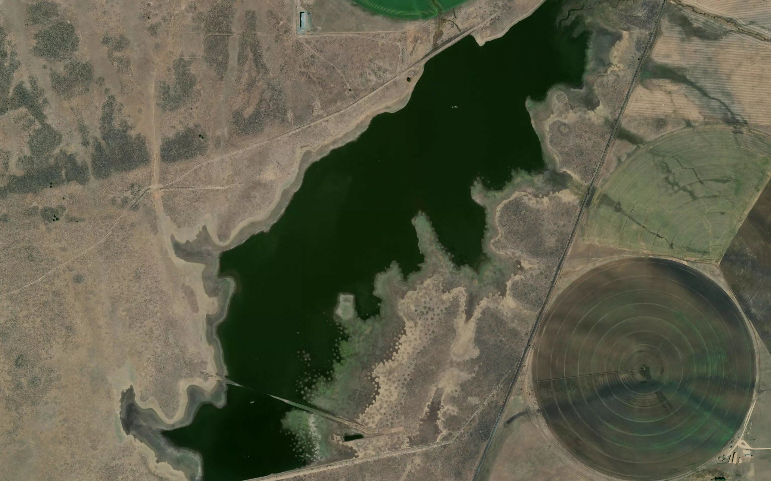 Davis Creek Orchards Reservoir
