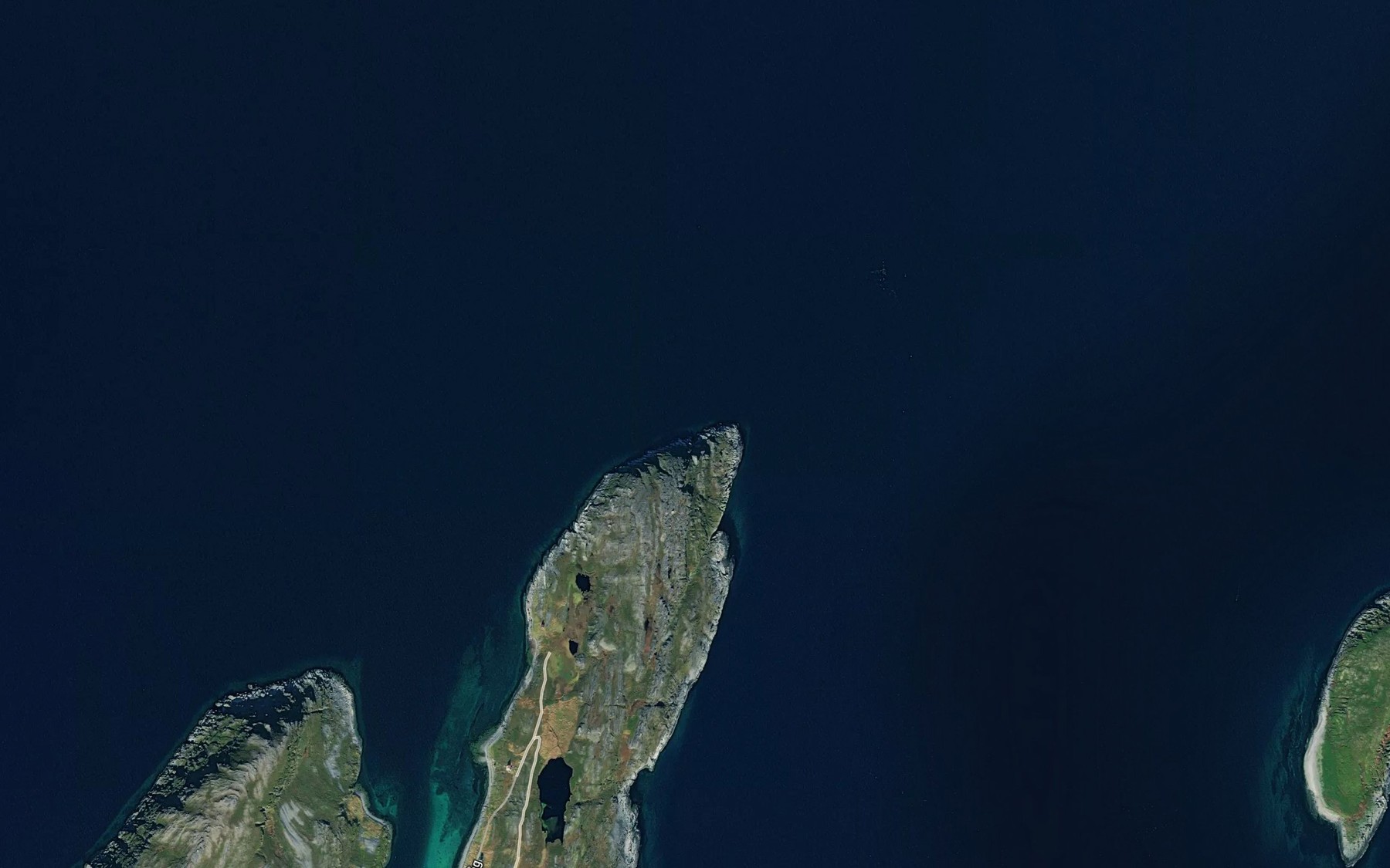 Satellite map of the Hamnneskeila
