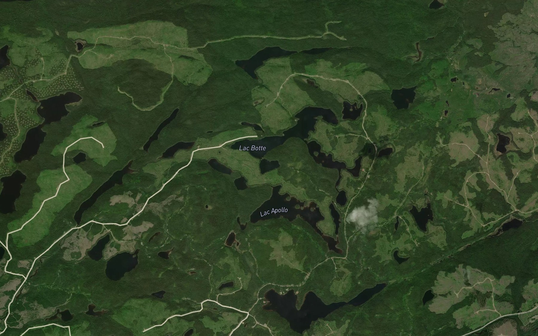 Satellite map of the Lac en Dessous