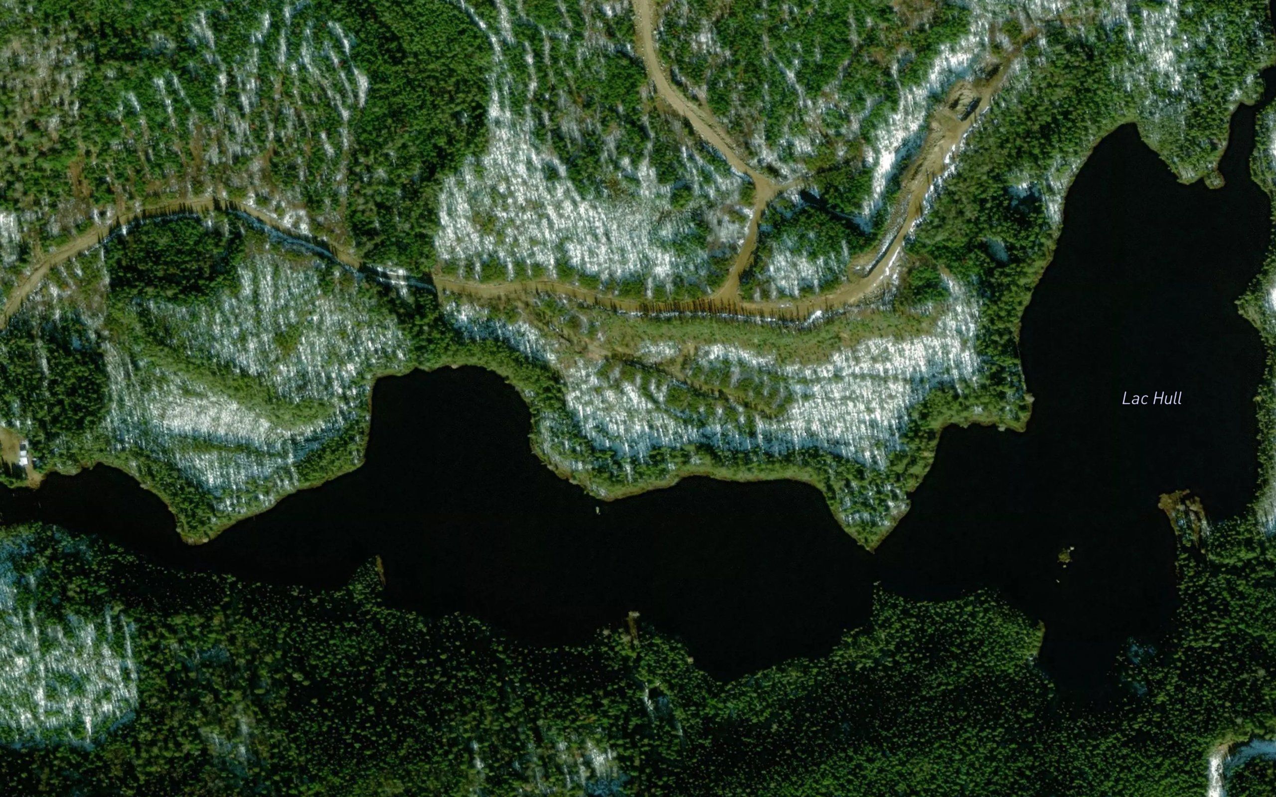 Lac Hull