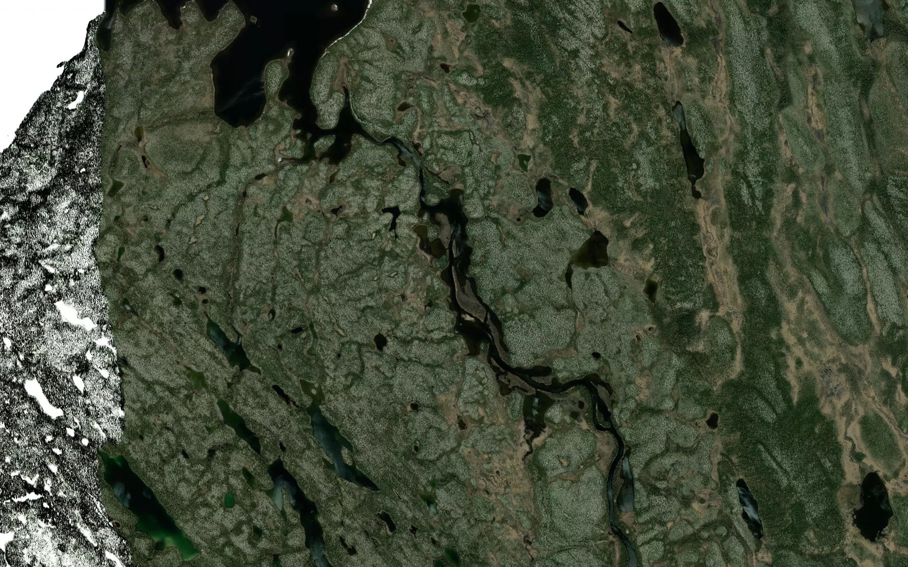 Satellite map of the Petit lac Chinusaw
