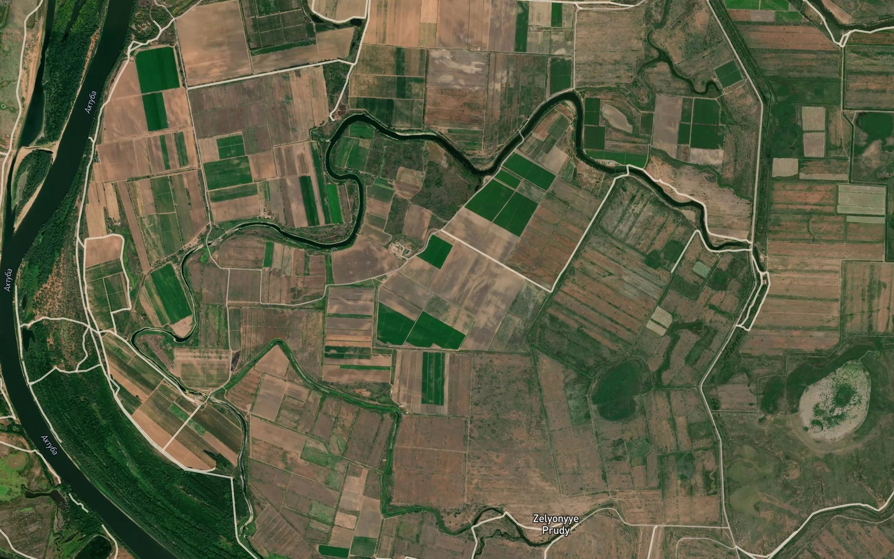 Satellite map of the Ozero Kuzhnoye